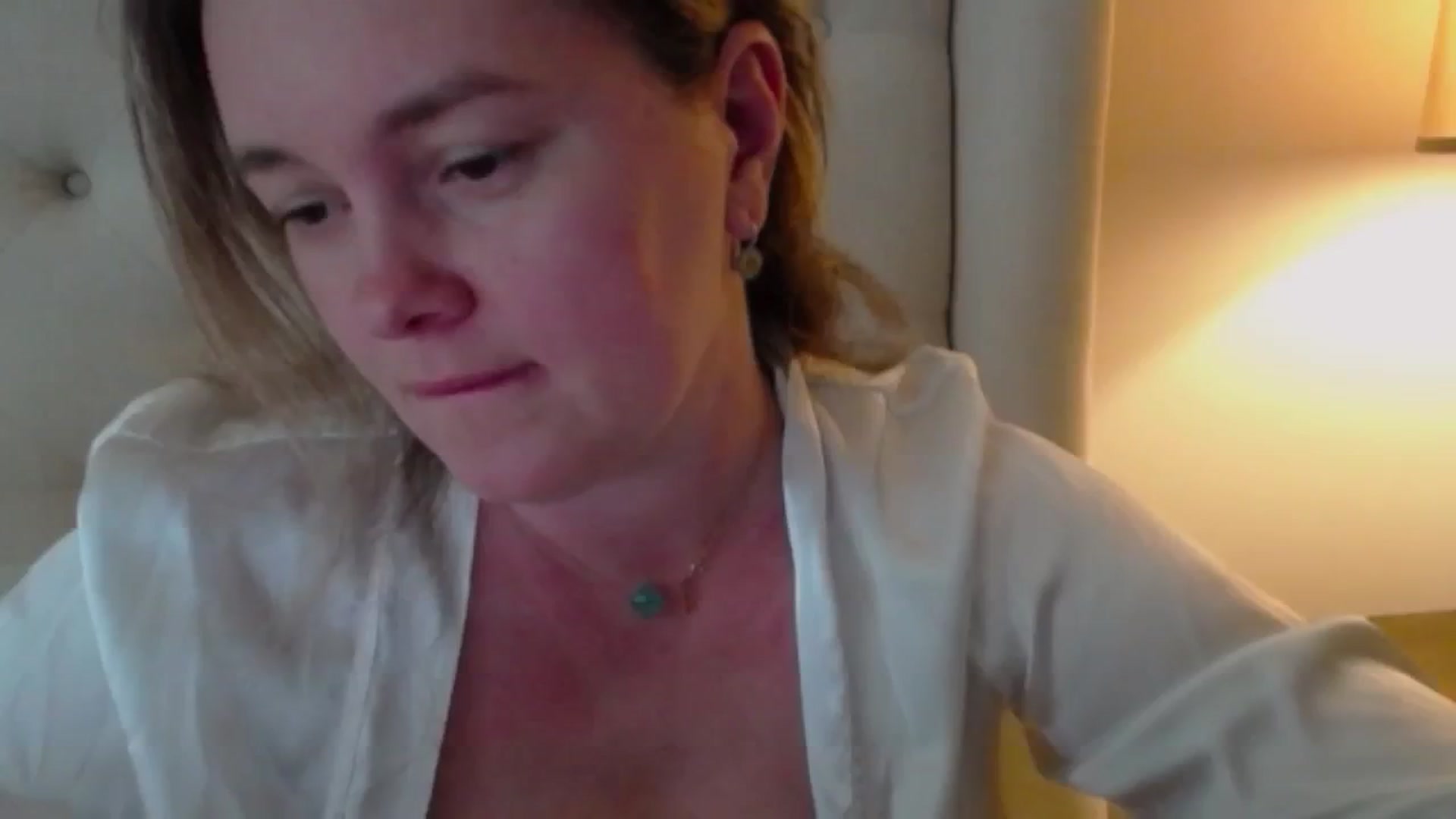 Gallery image thumbnail from J0llye's myfreecams stream on, 05/16/2024, 18:40 image 18 of 20