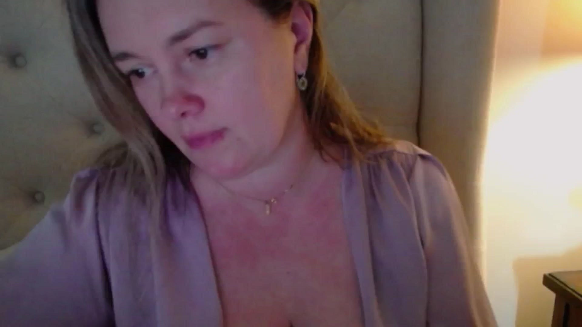 Gallery image thumbnail from J0llye's myfreecams stream on, 05/22/2024, 19:59 image 15 of 20