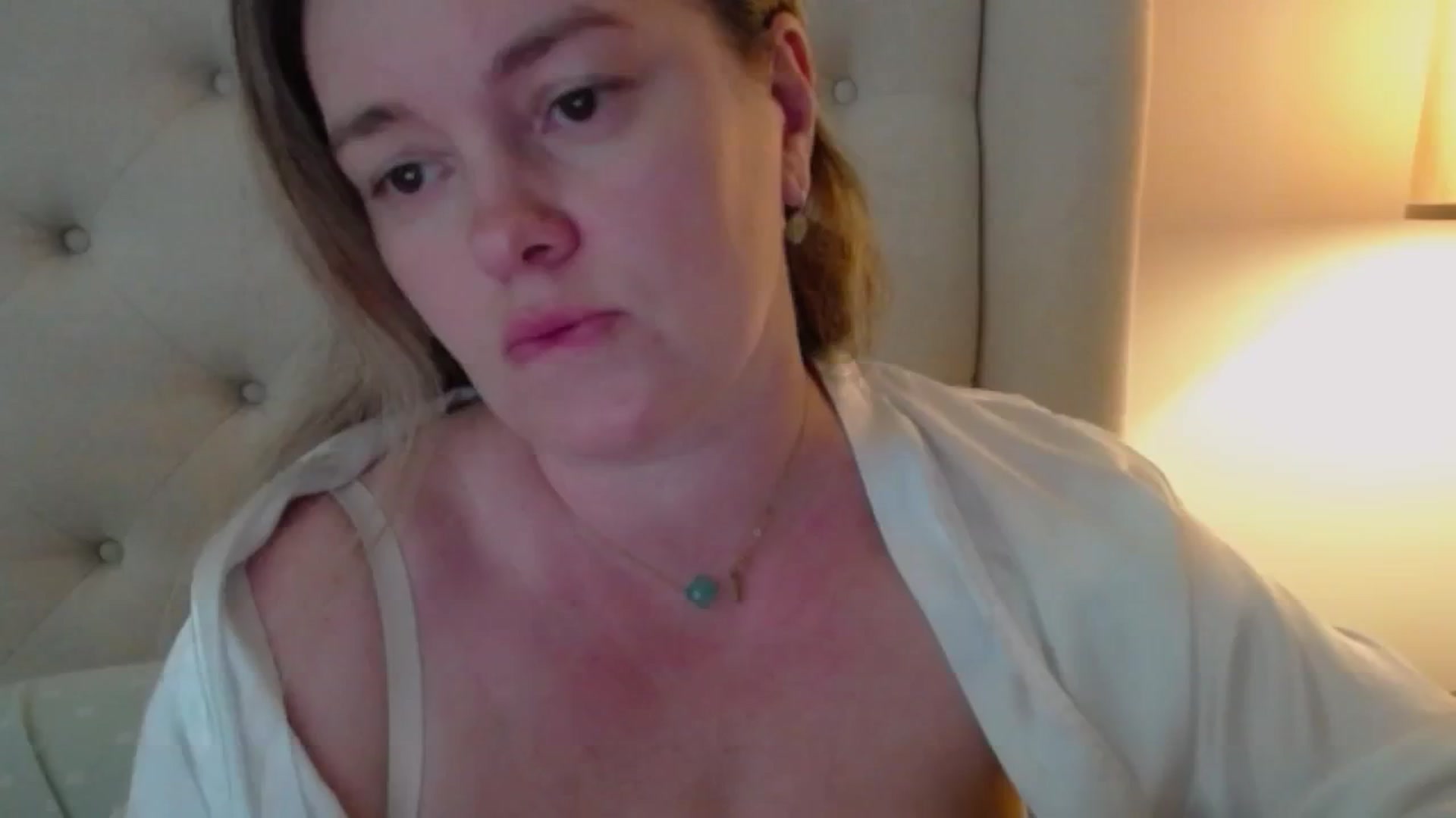 Gallery image thumbnail from J0llye's myfreecams stream on, 05/23/2024, 18:36 image 2 of 20