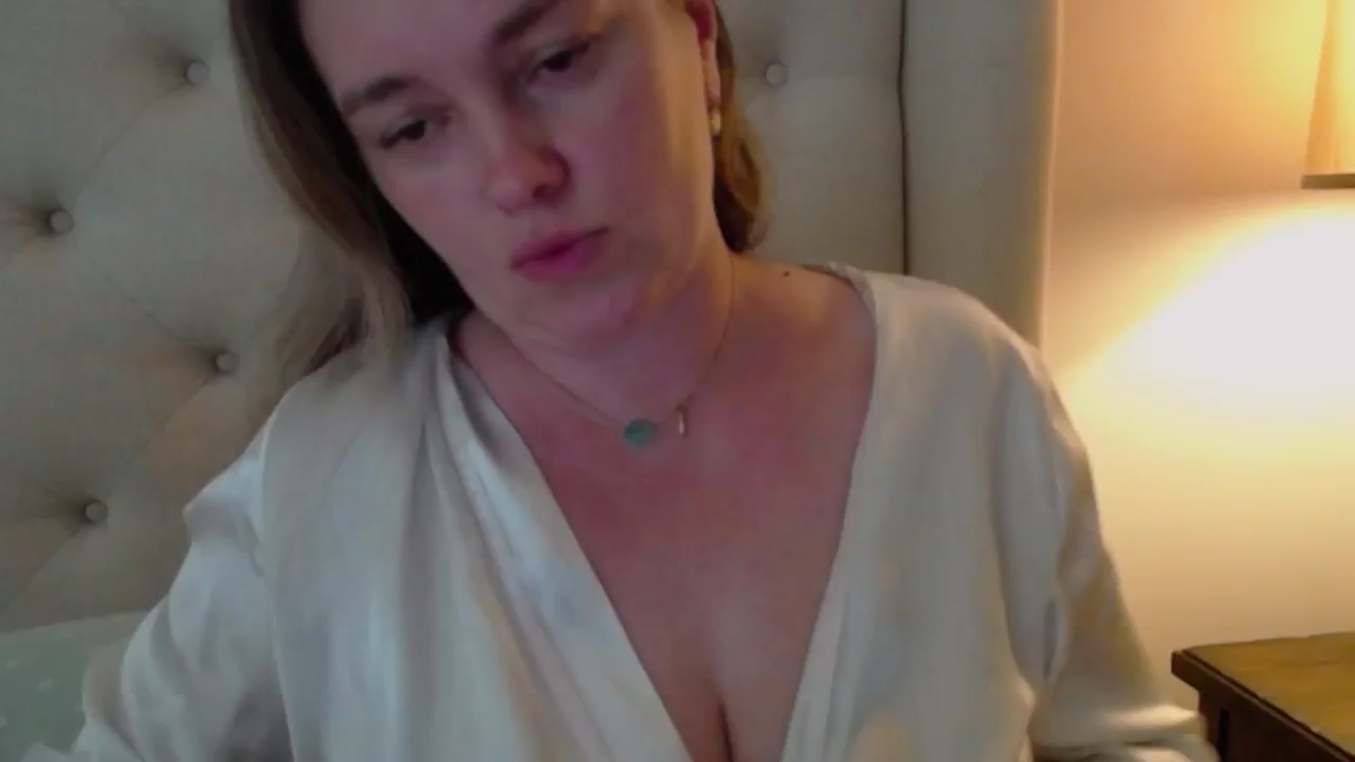 Gallery image thumbnail from J0llye's myfreecams stream on, 05/23/2024, 18:36 image 11 of 20