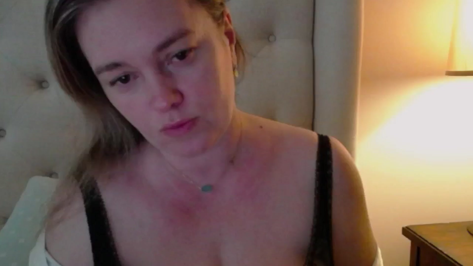 Gallery image thumbnail from J0llye's myfreecams stream on, 05/24/2024, 16:28 image 1 of 20