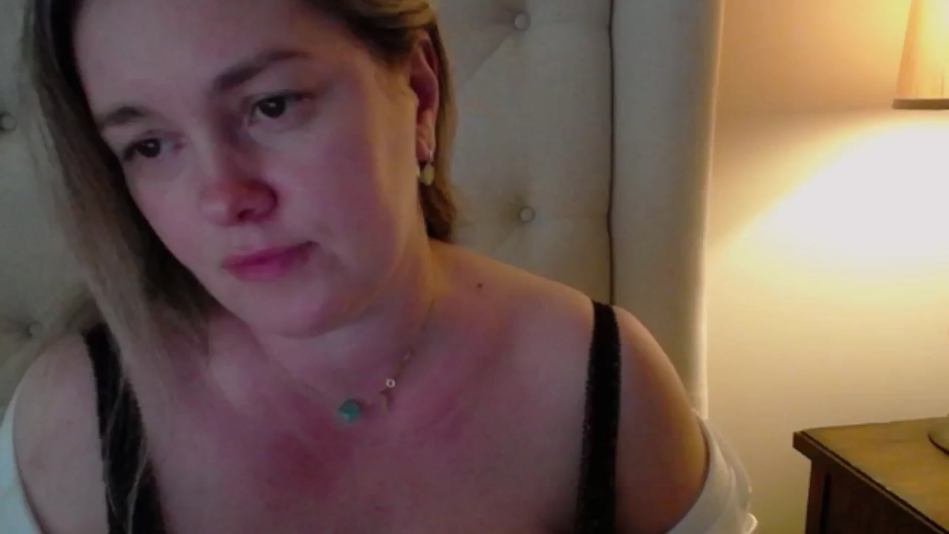 Gallery image thumbnail from J0llye's myfreecams stream on, 05/25/2024, 20:44 image 10 of 20