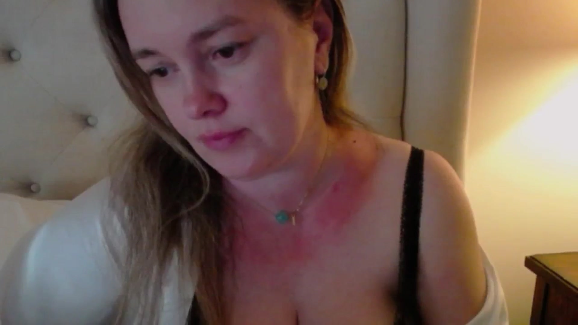 Gallery image thumbnail from J0llye's myfreecams stream on, 05/29/2024, 20:39 image 20 of 20