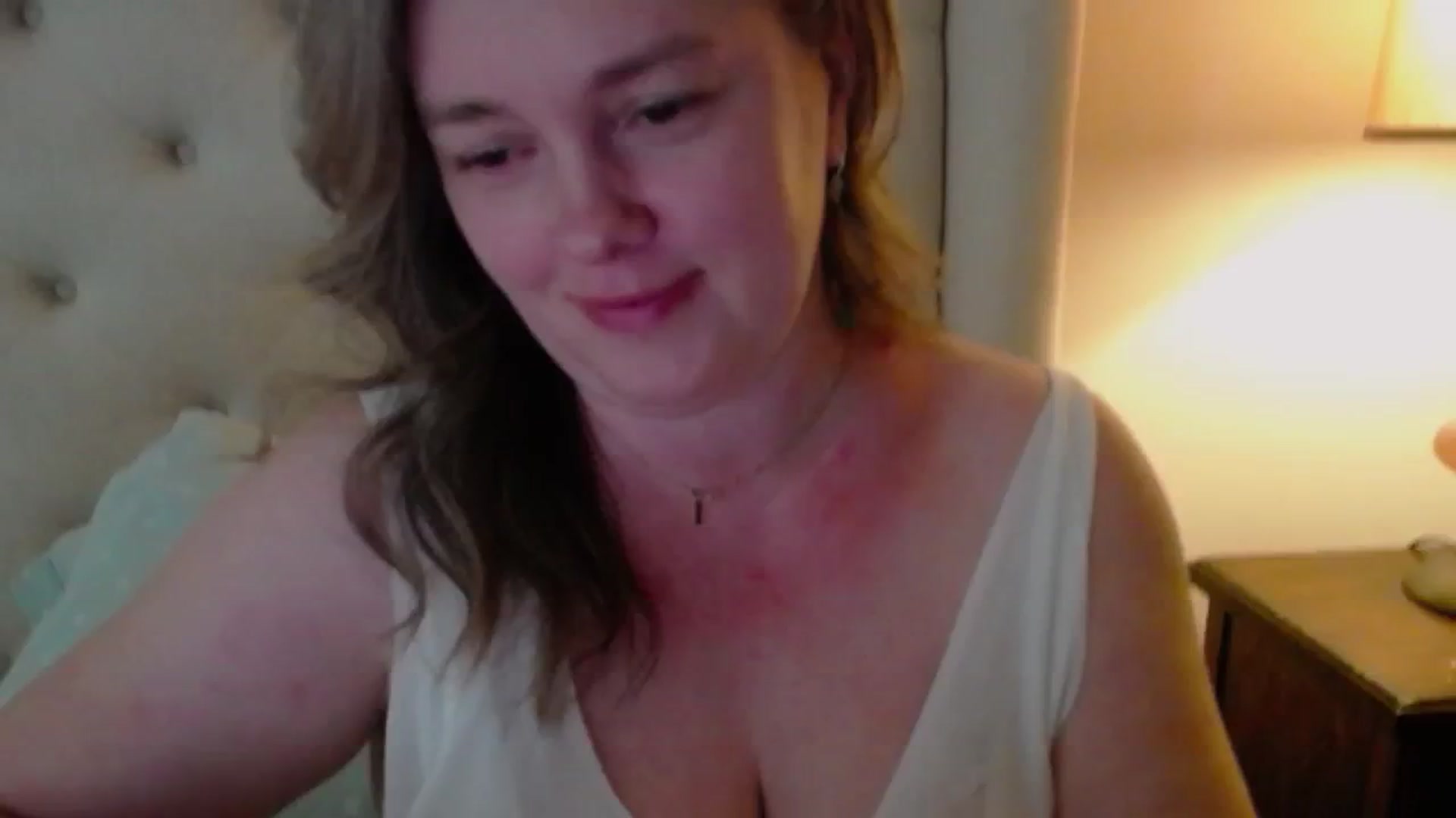 Gallery image thumbnail from J0llye's myfreecams stream on, 05/31/2024, 20:54 image 13 of 20