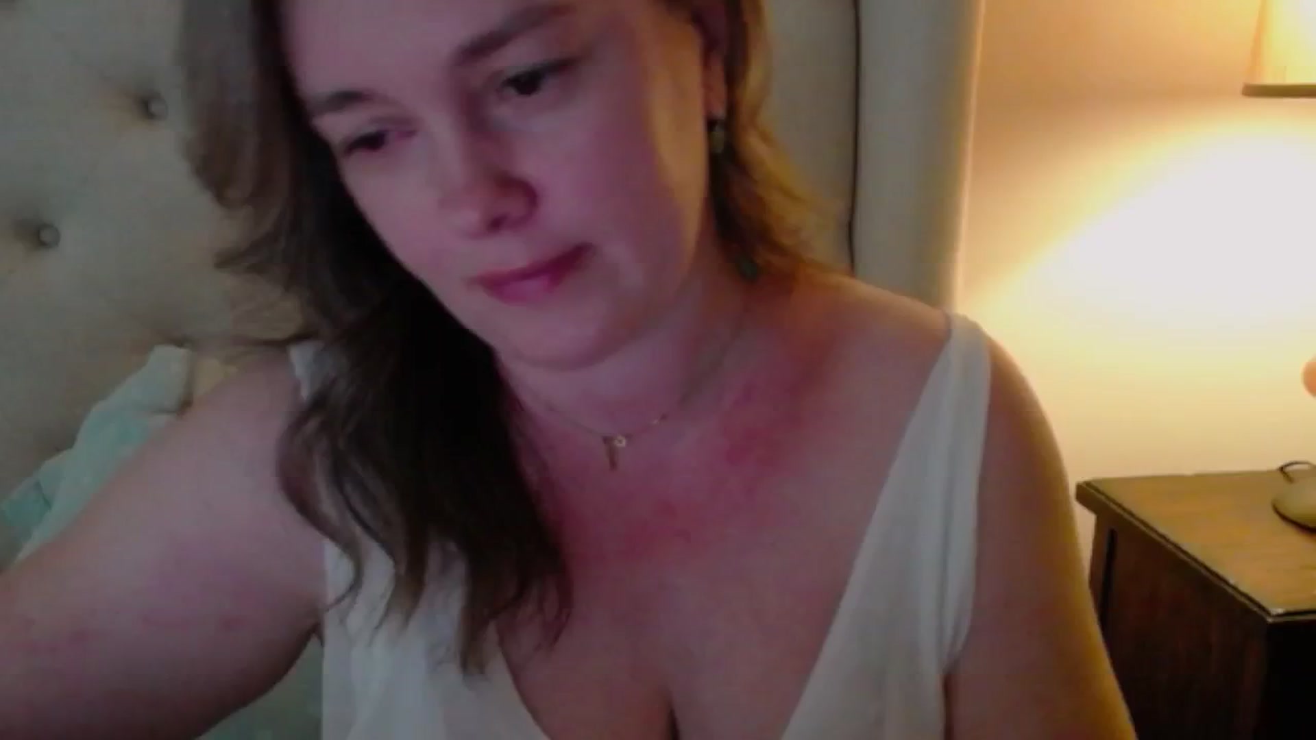 Gallery image thumbnail from J0llye's myfreecams stream on, 05/31/2024, 20:54 image 14 of 20
