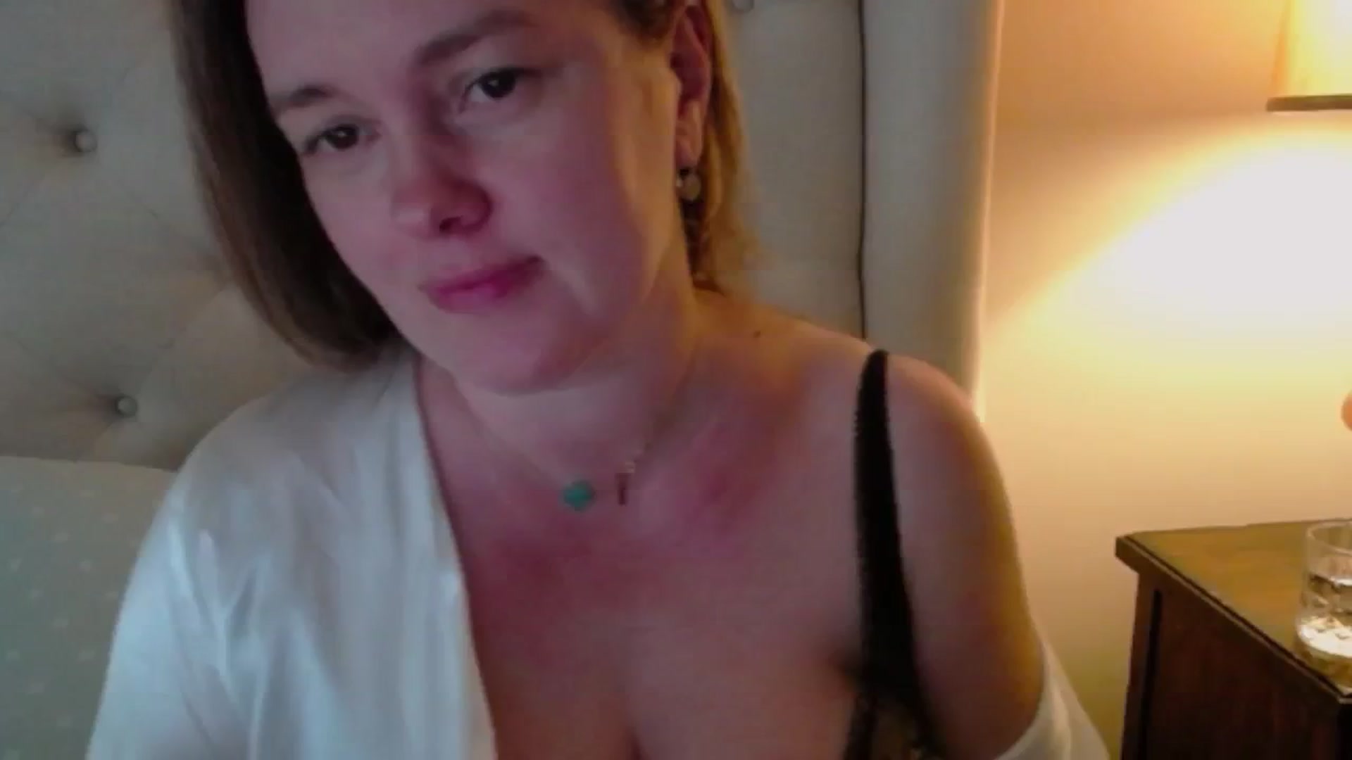 Gallery image thumbnail from J0llye's myfreecams stream on, 06/03/2024, 20:07 image 13 of 20