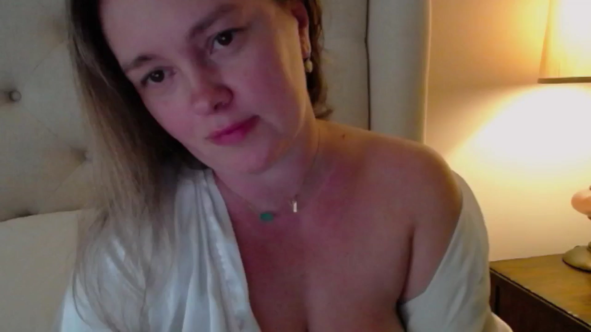 Gallery image thumbnail from J0llye's myfreecams stream on, 06/07/2024, 20:32 image 20 of 20