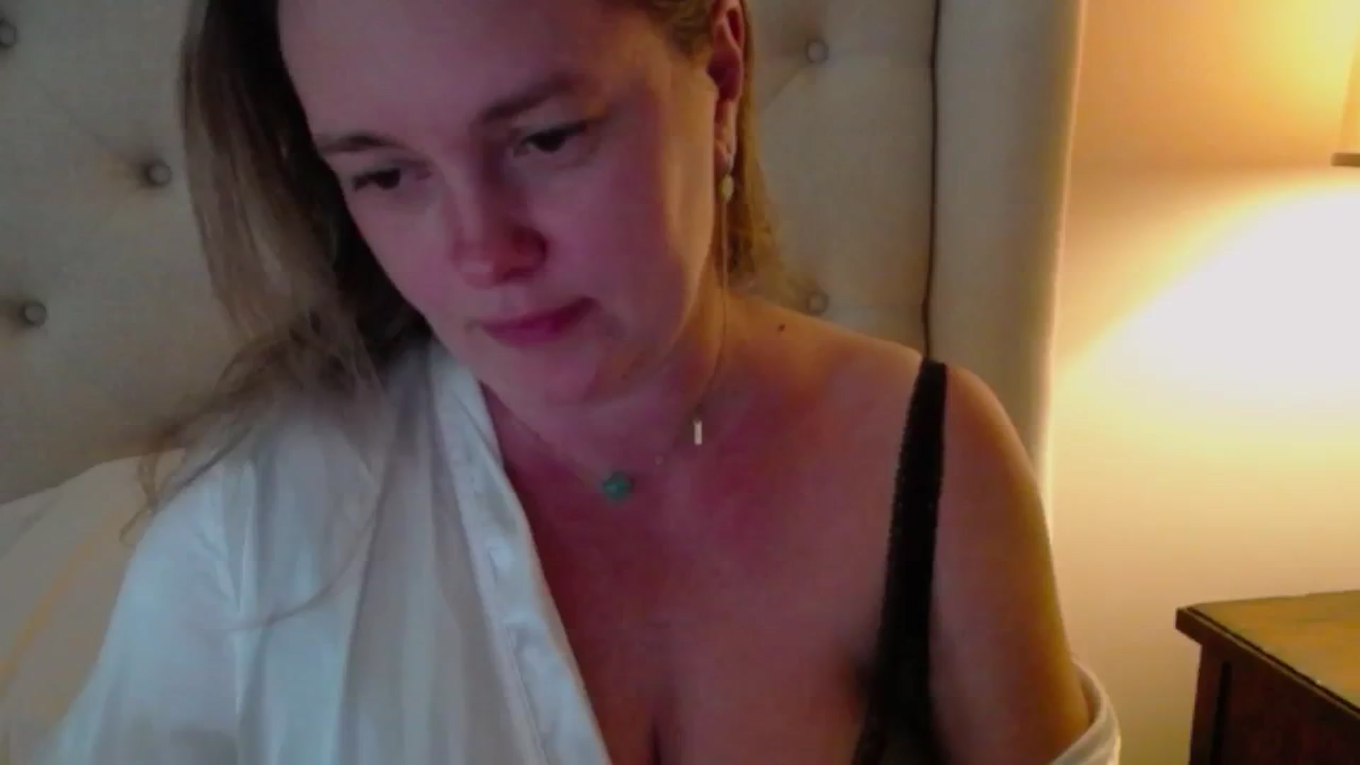 Gallery image thumbnail from J0llye's myfreecams stream on, 06/08/2024, 20:58 image 4 of 20