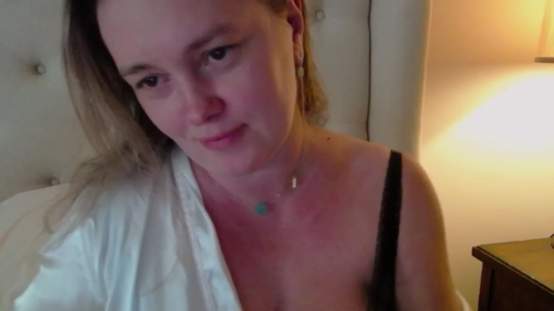 Gallery image thumbnail from J0llye's myfreecams stream on, 06/08/2024, 20:58 image 14 of 20