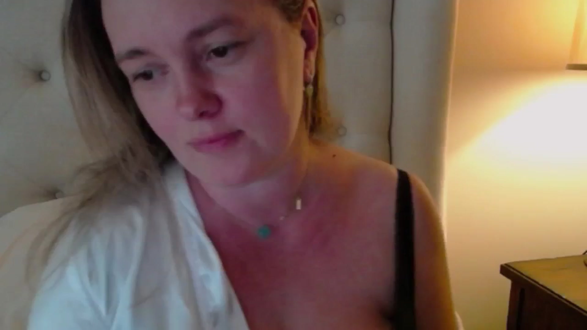 Gallery image thumbnail from J0llye's myfreecams stream on, 06/08/2024, 20:58 image 13 of 20