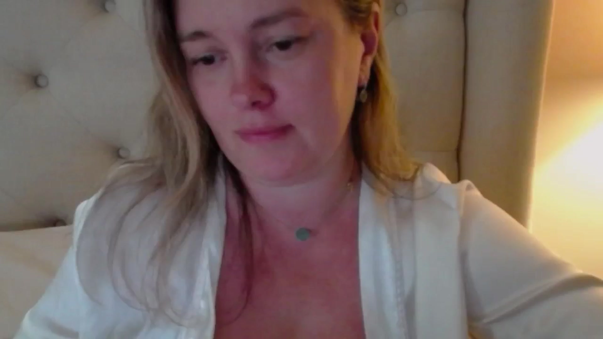 Gallery image thumbnail from J0llye's myfreecams stream on, 06/09/2024, 20:40 image 17 of 20