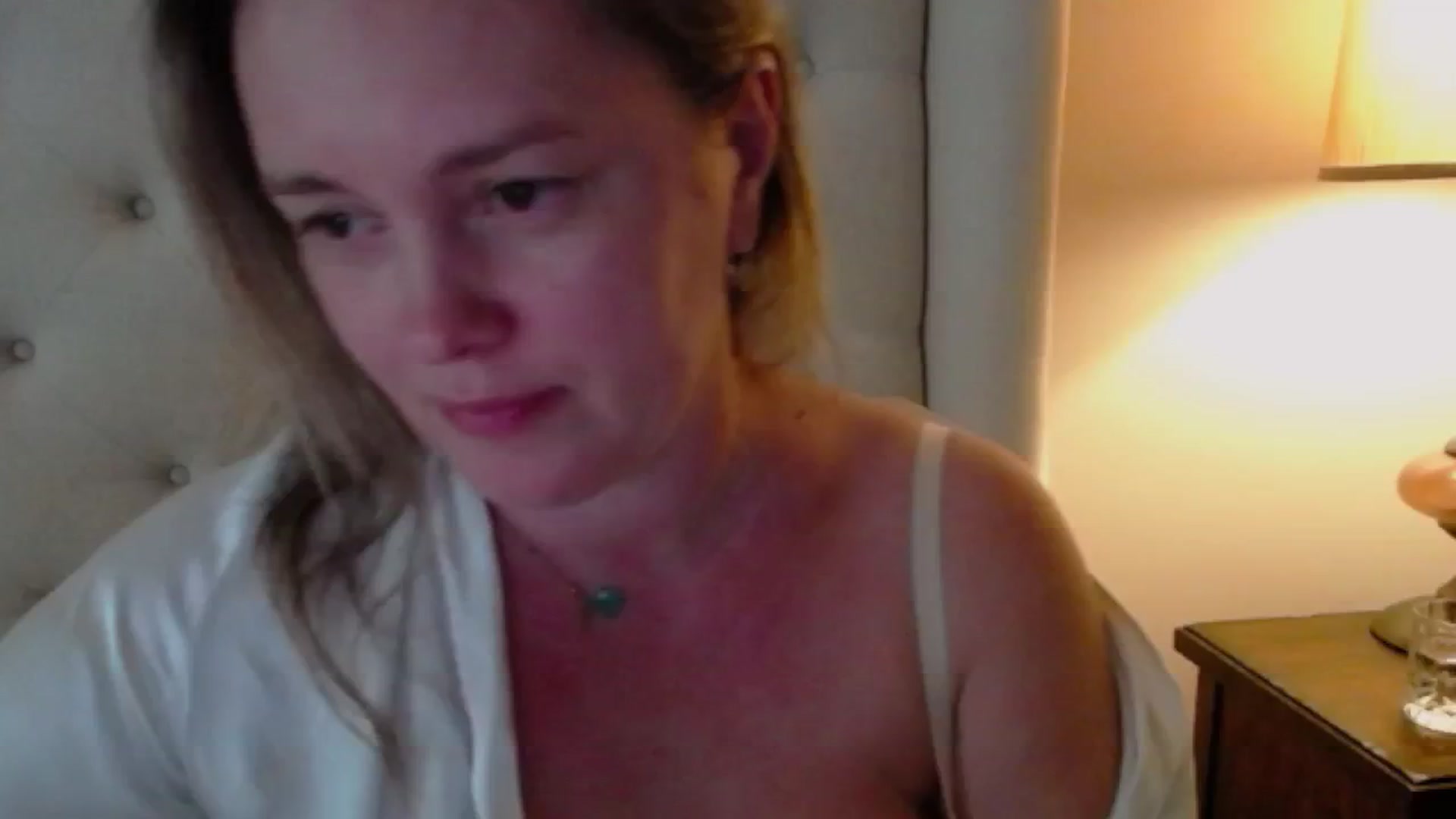 Gallery image thumbnail from J0llye's myfreecams stream on, 06/10/2024, 20:47 image 7 of 20
