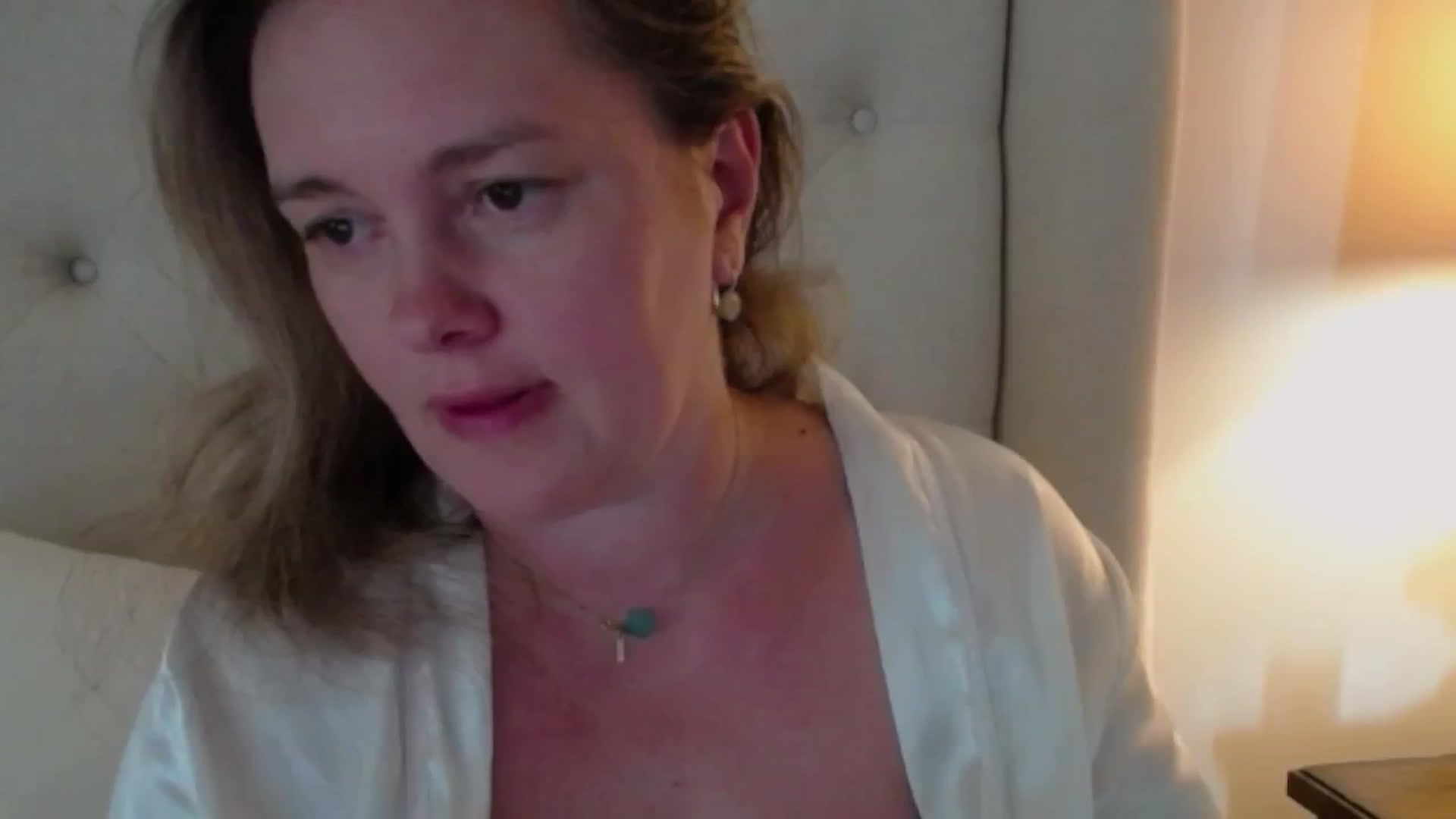 Gallery image thumbnail from J0llye's myfreecams stream on, 06/12/2024, 19:57 image 19 of 20