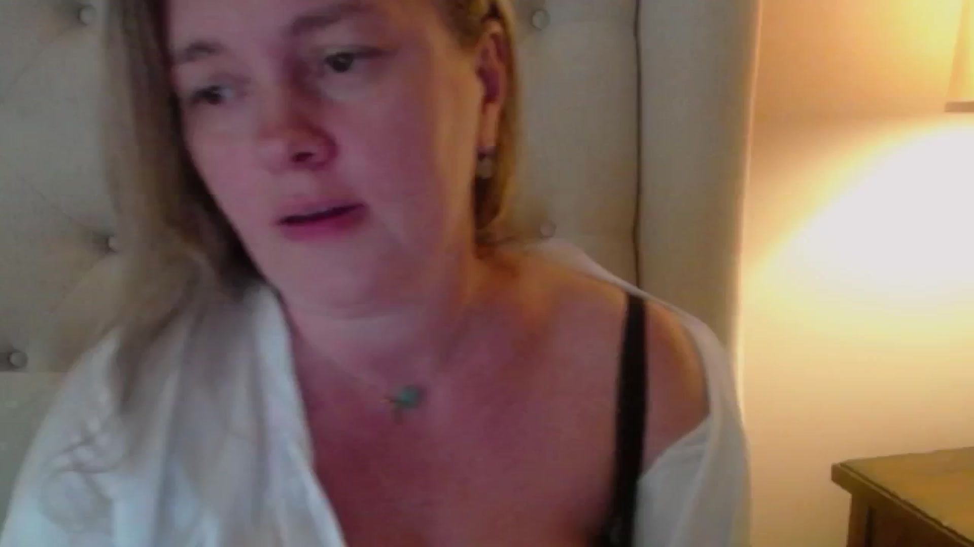 Gallery image thumbnail from J0llye's myfreecams stream on, 06/13/2024, 20:53 image 13 of 20