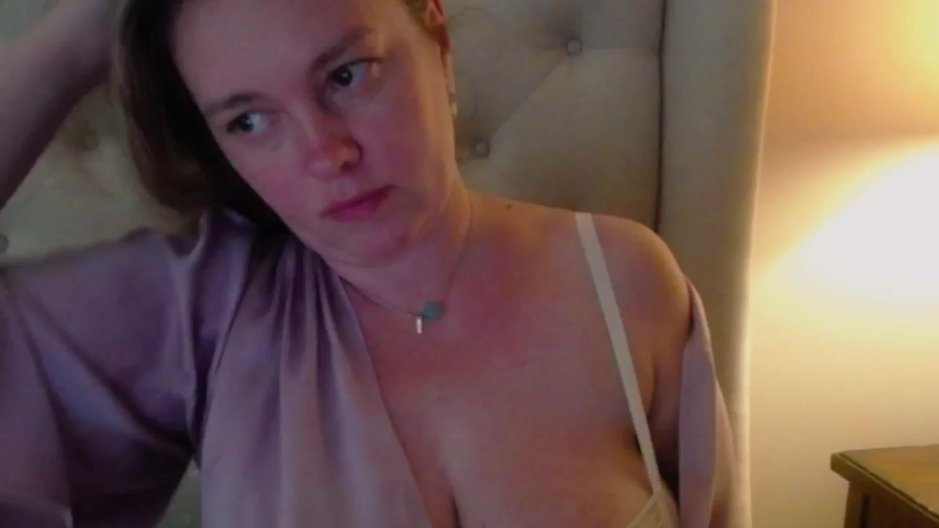 Gallery image thumbnail from J0llye's myfreecams stream on, 06/15/2024, 20:05 image 1 of 20