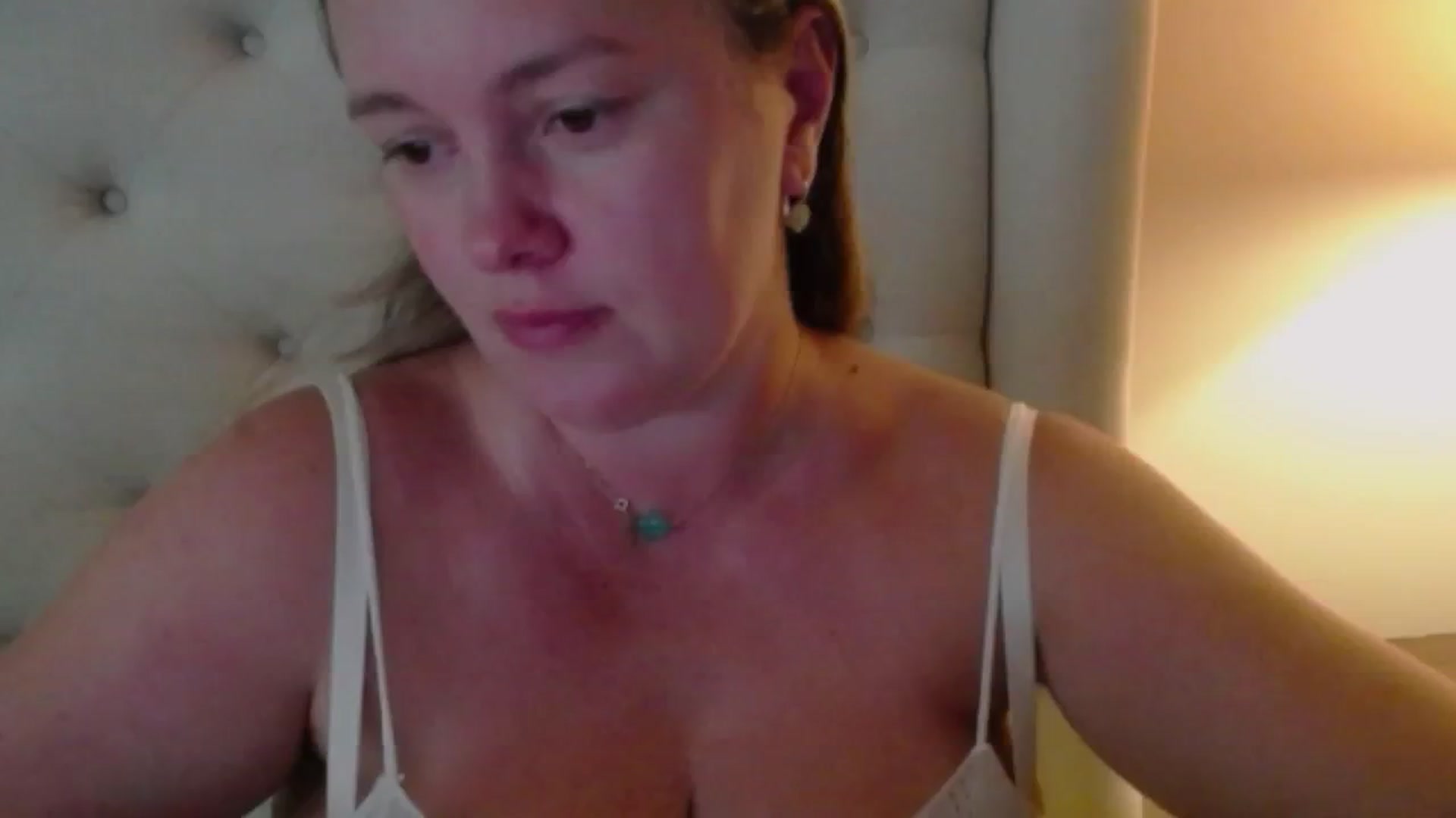 Gallery image thumbnail from J0llye's myfreecams stream on, 07/11/2024, 19:26 image 4 of 20