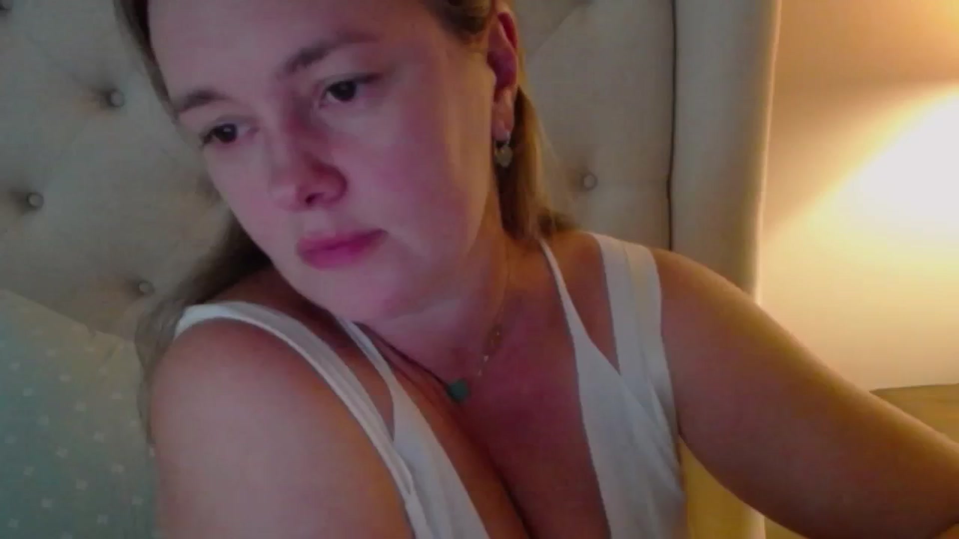 Gallery image thumbnail from J0llye's myfreecams stream on, 07/23/2024, 19:50 image 5 of 20