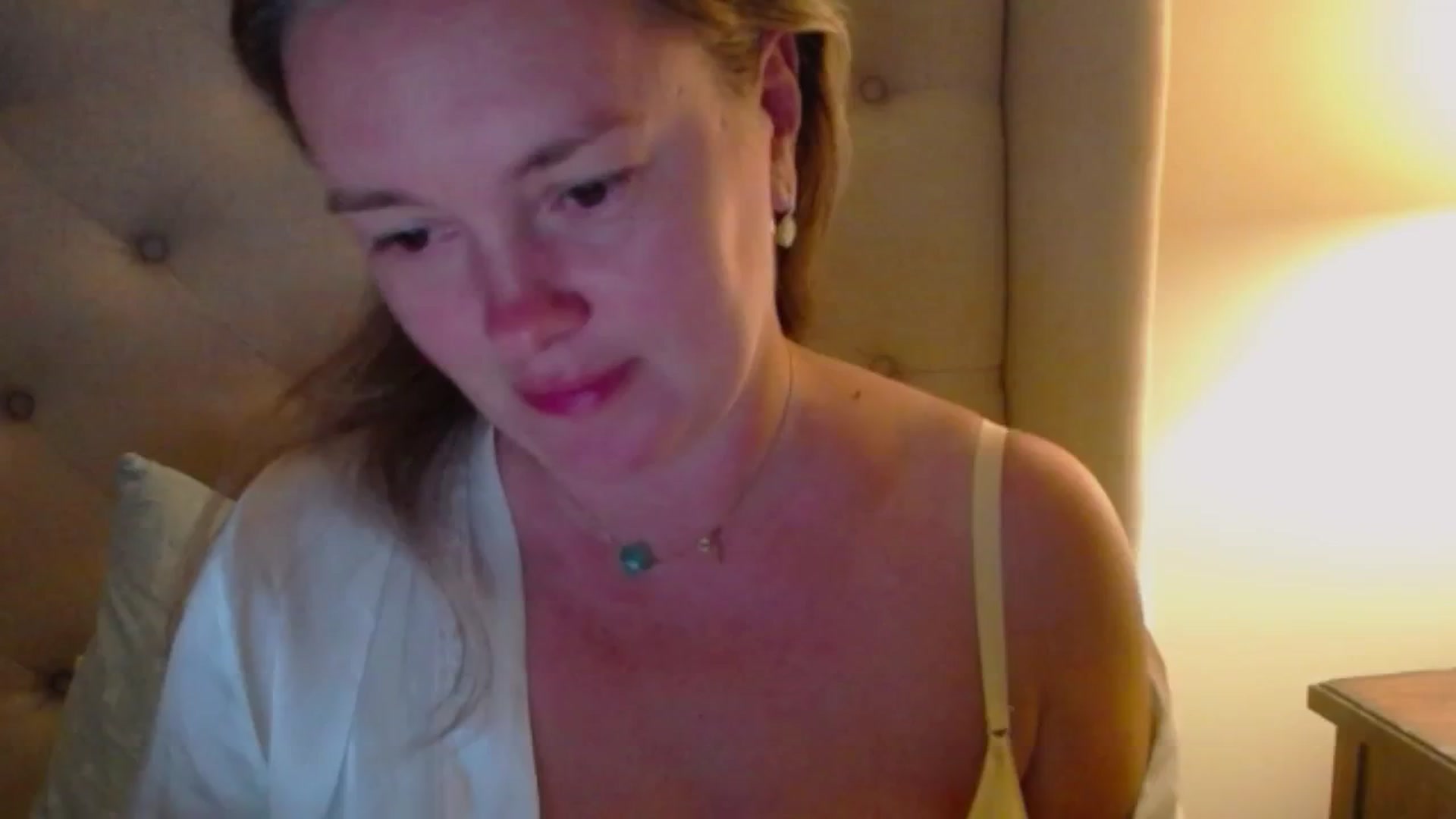 Gallery image thumbnail from J0llye's myfreecams stream on, 07/24/2024, 03:55 image 1 of 20