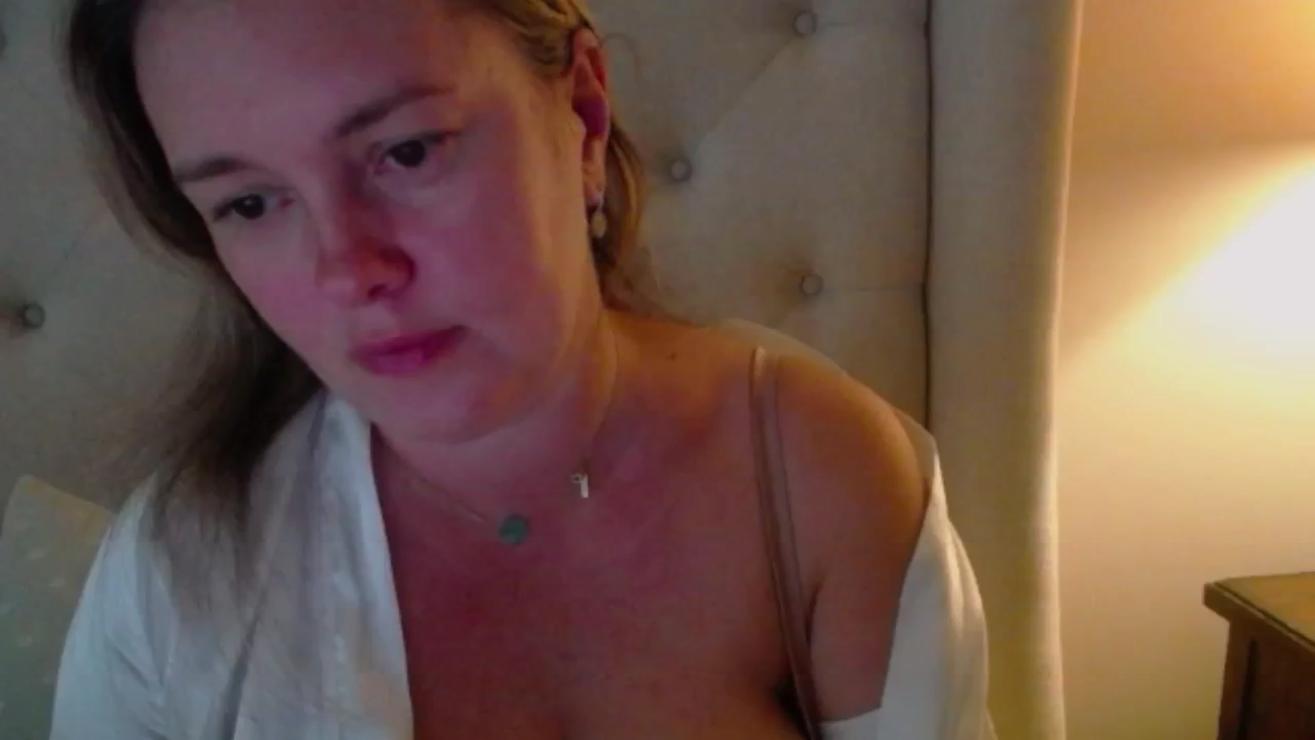 Gallery image thumbnail from J0llye's myfreecams stream on, 07/24/2024, 20:09 image 11 of 20