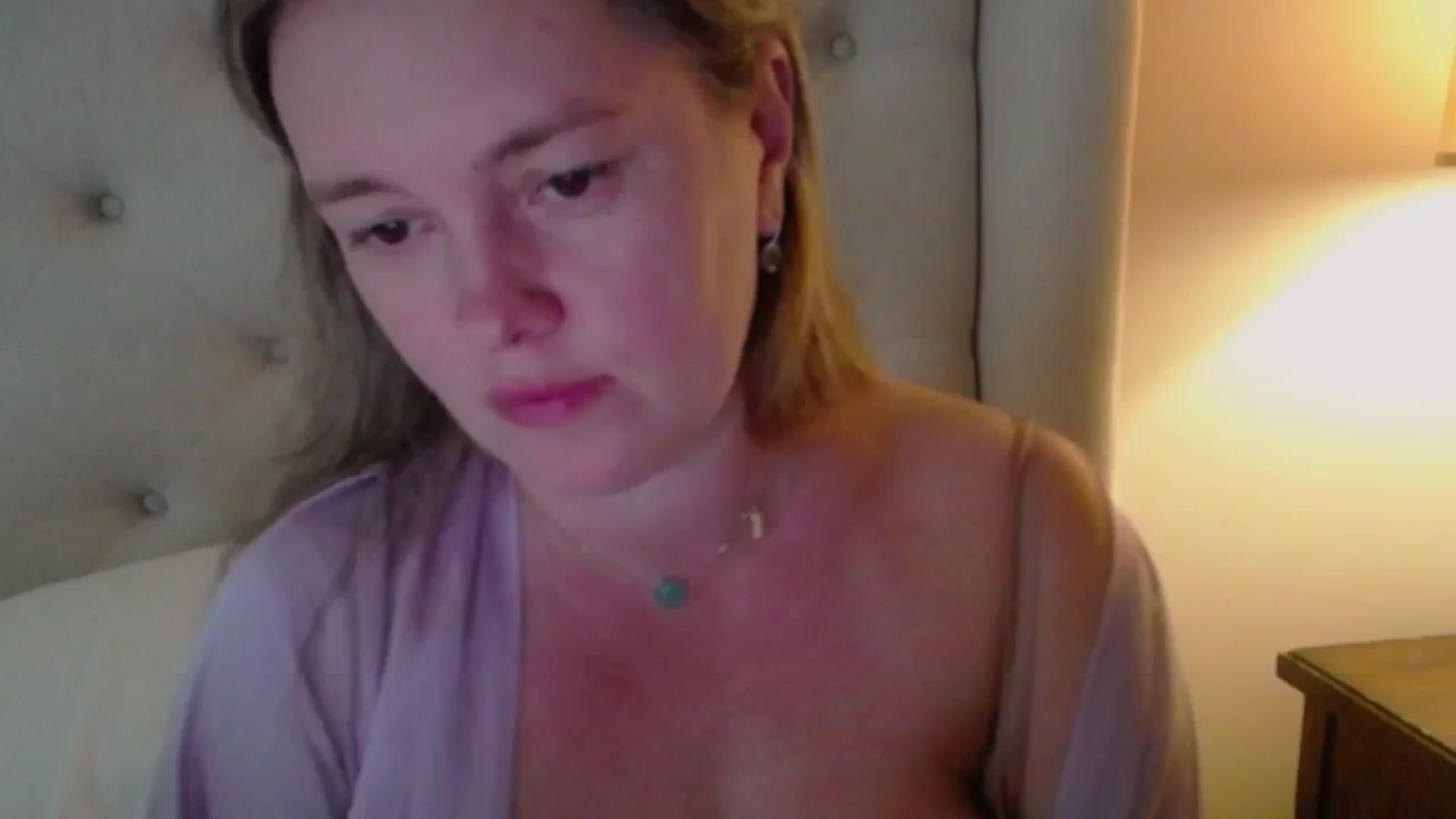 Gallery image thumbnail from J0llye's myfreecams stream on, 07/31/2024, 20:13 image 9 of 20