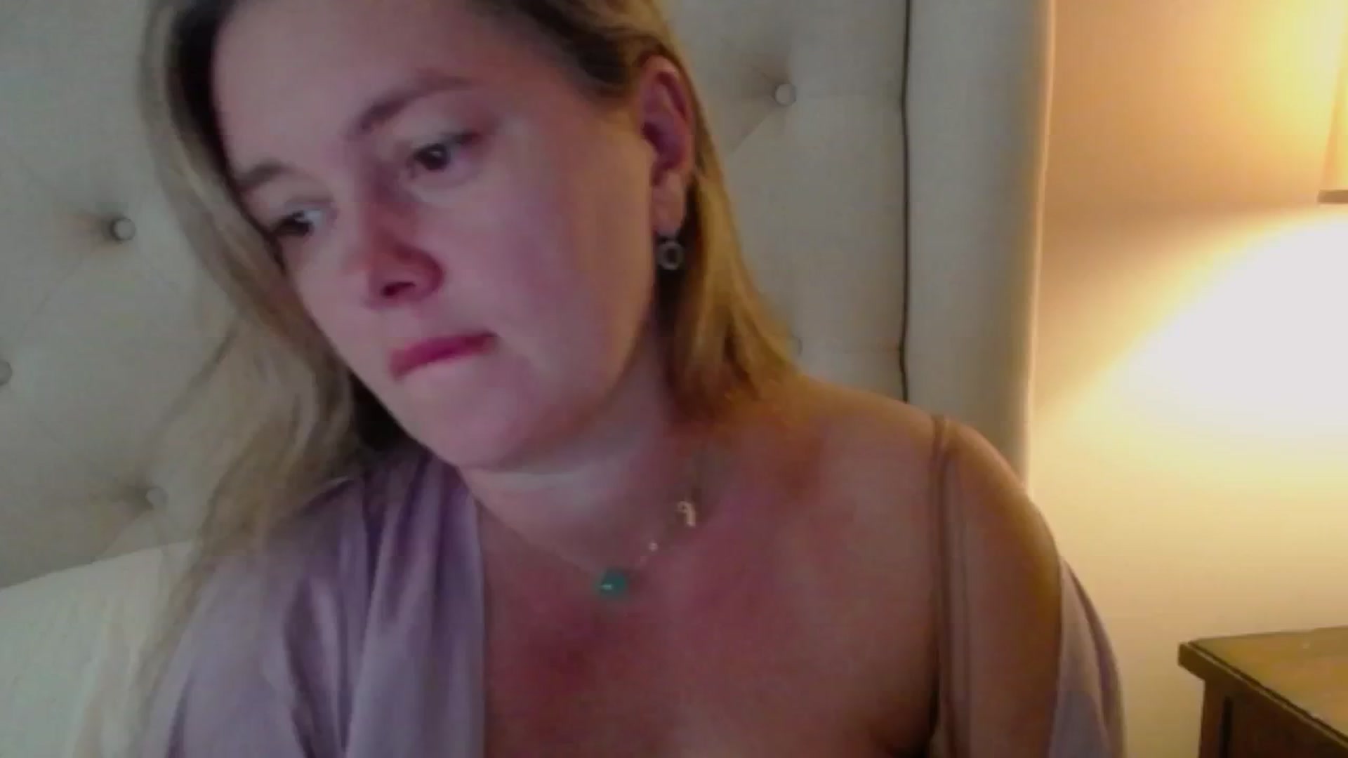 Gallery image thumbnail from J0llye's myfreecams stream on, 07/31/2024, 20:13 image 7 of 20