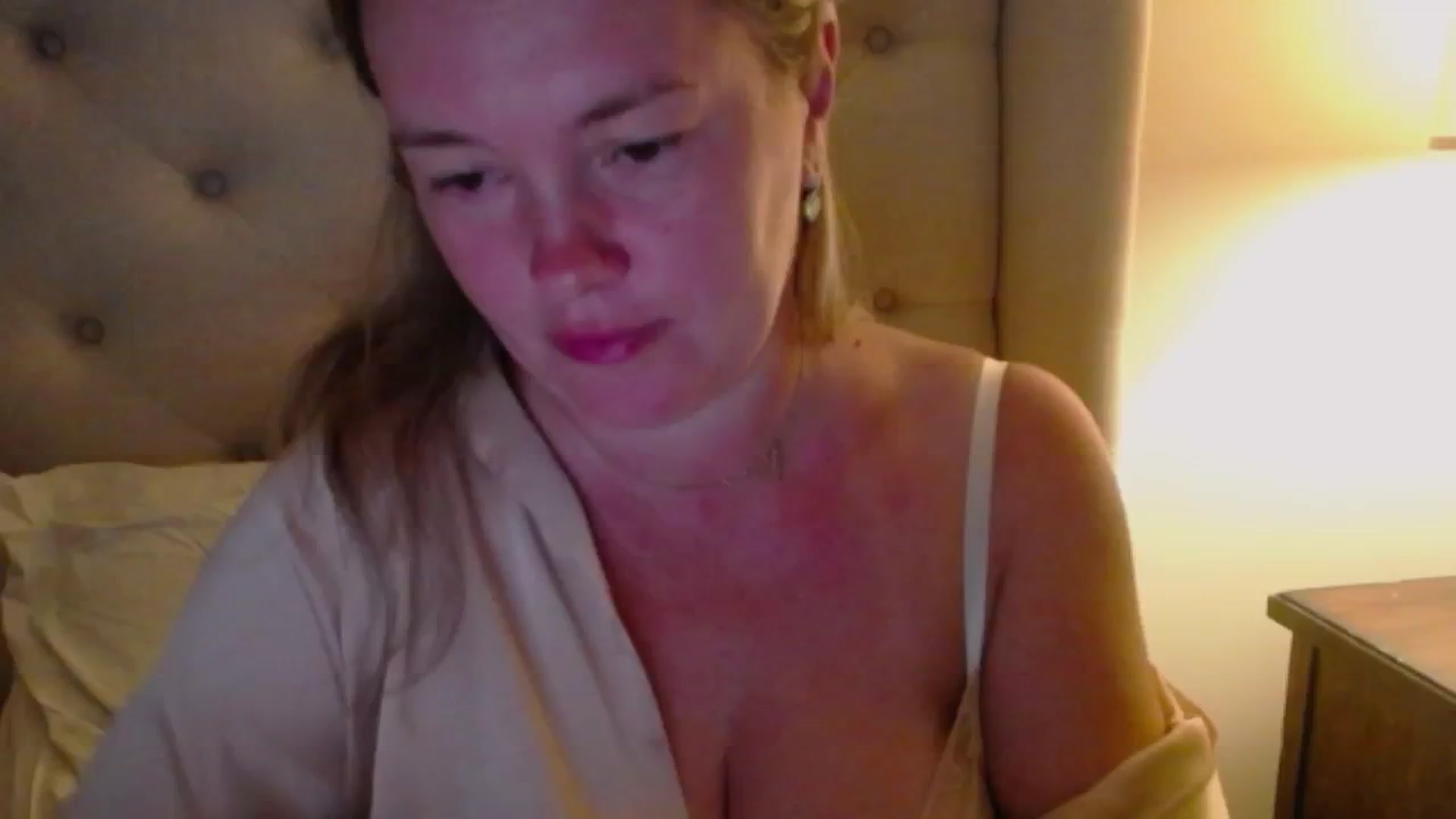 Gallery image thumbnail from J0llye's myfreecams stream on, 08/07/2024, 03:45 image 2 of 20