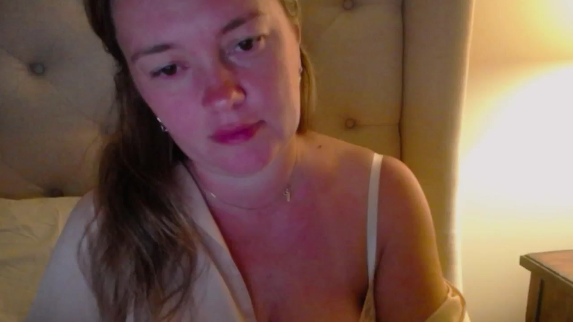 Gallery image thumbnail from J0llye's myfreecams stream on, 08/07/2024, 03:45 image 11 of 20