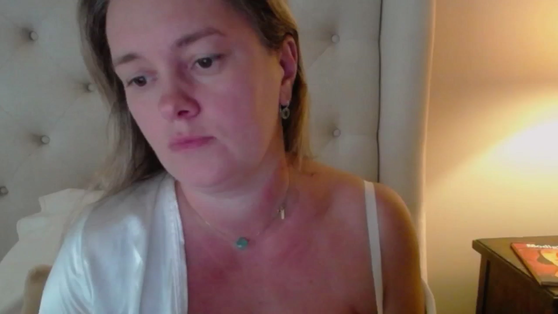 Gallery image thumbnail from J0llye's myfreecams stream on, 08/09/2024, 20:31 image 19 of 20