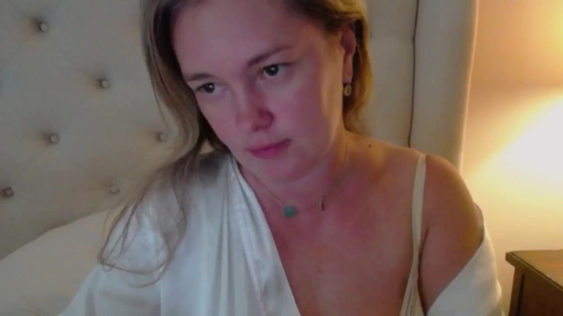 Gallery image thumbnail from J0llye's myfreecams stream on, 08/16/2024, 19:56 image 1 of 20