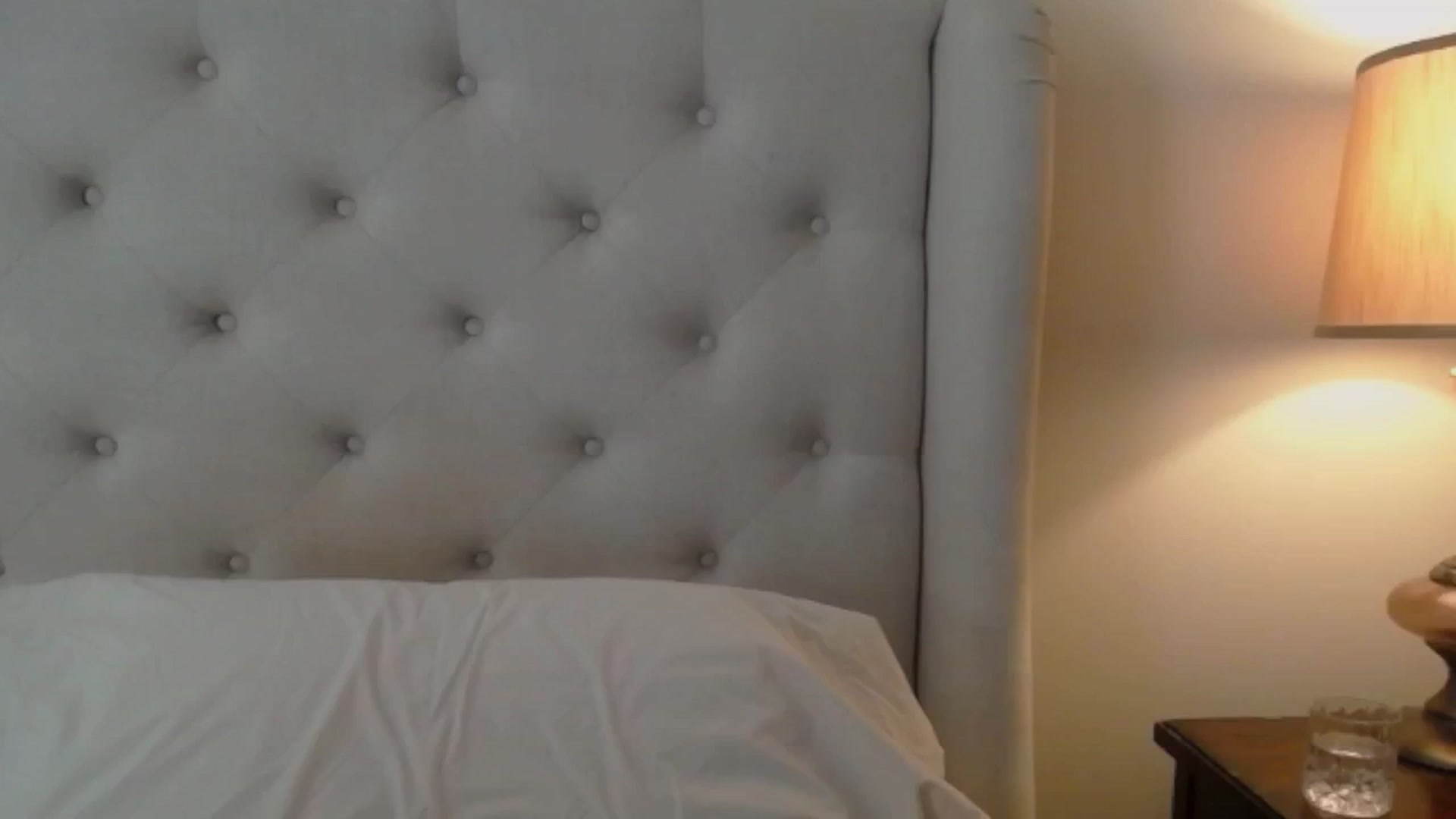 Gallery image thumbnail from J0llye's myfreecams stream on, 08/20/2024, 15:21 image 20 of 20