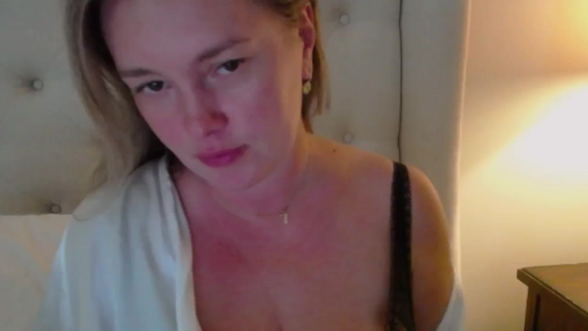 Gallery image thumbnail from J0llye's myfreecams stream on, 08/20/2024, 19:07 image 5 of 20