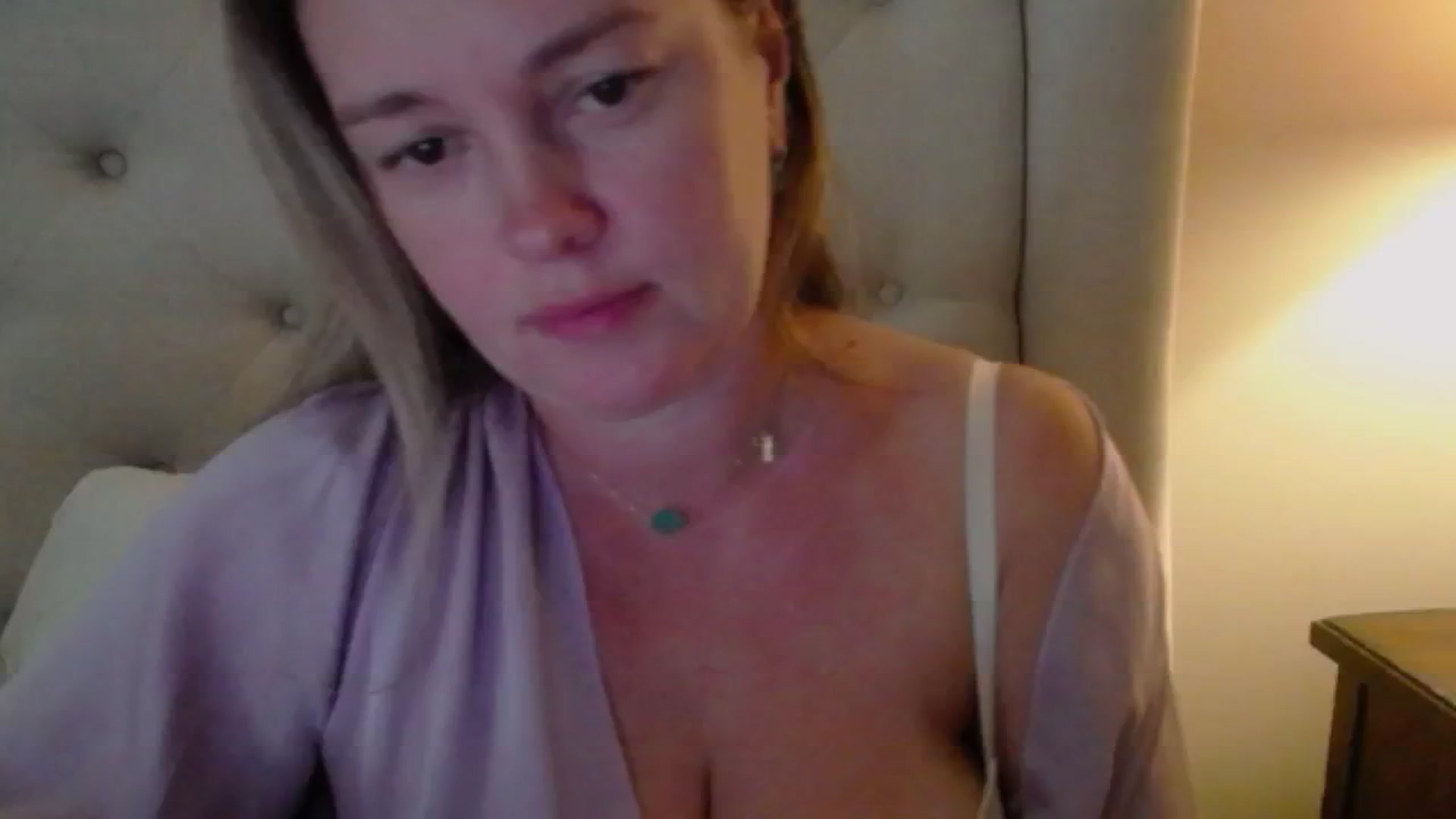 Gallery image thumbnail from J0llye's myfreecams stream on, 09/01/2024, 20:23 image 10 of 20