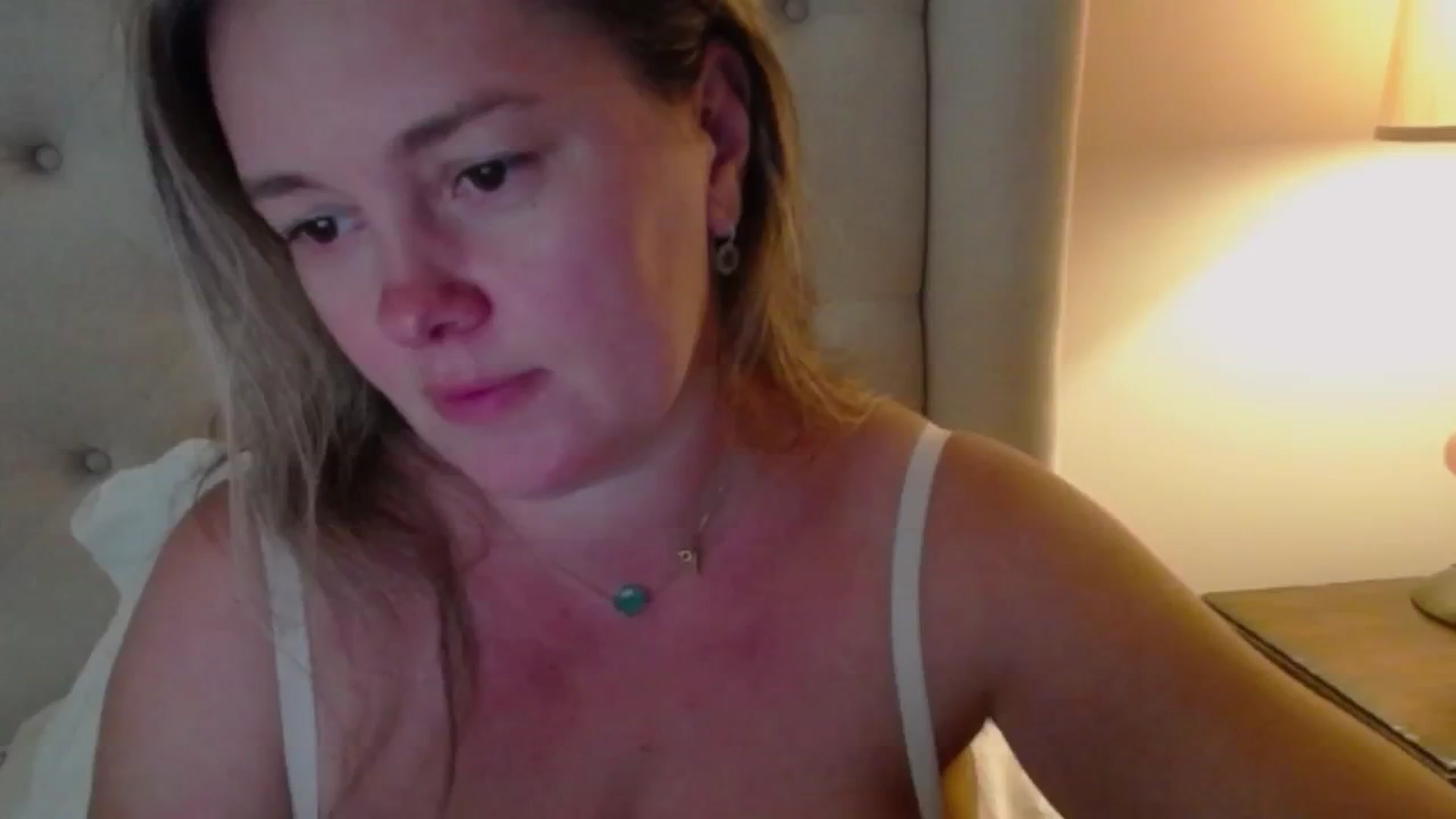 Gallery image thumbnail from J0llye's myfreecams stream on, 09/03/2024, 19:36 image 6 of 20