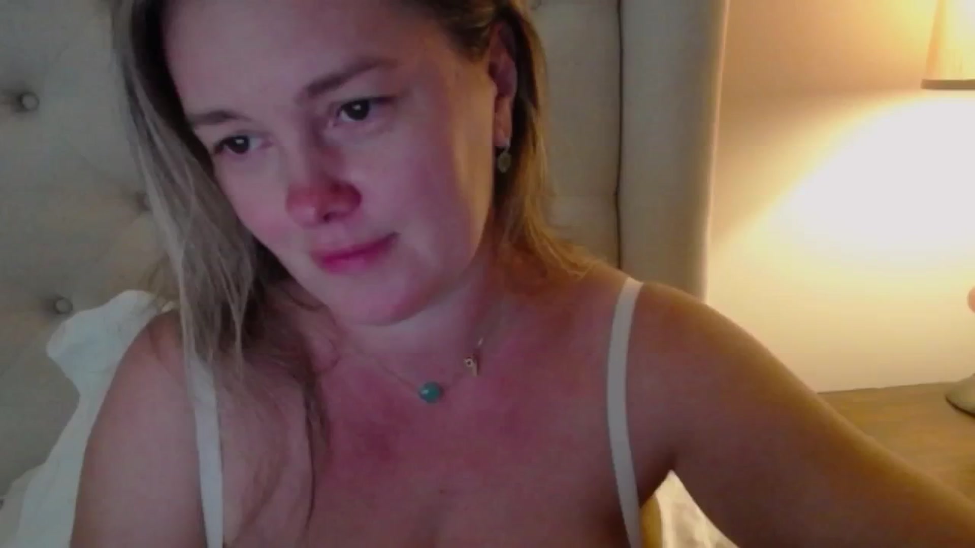 Gallery image thumbnail from J0llye's myfreecams stream on, 09/03/2024, 19:36 image 7 of 20