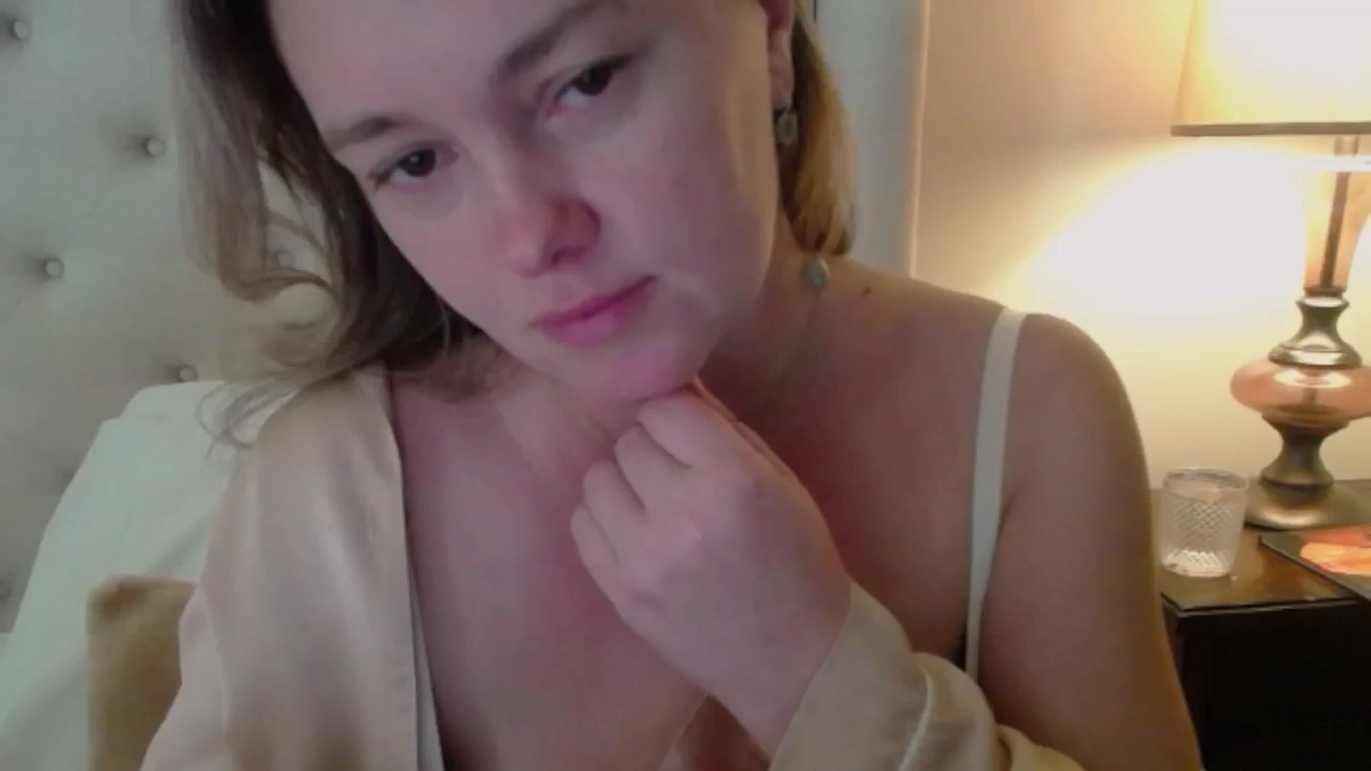 Gallery image thumbnail from J0llye's myfreecams stream on, 09/10/2024, 15:51 image 11 of 20