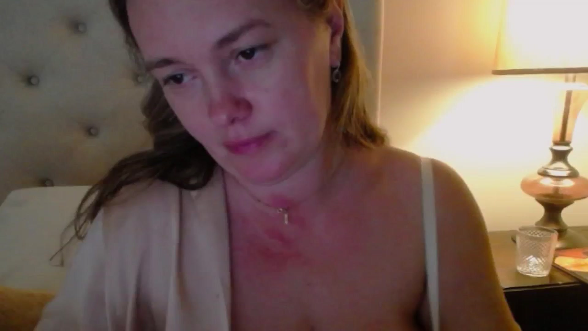 Gallery image thumbnail from J0llye's myfreecams stream on, 09/10/2024, 20:09 image 9 of 20
