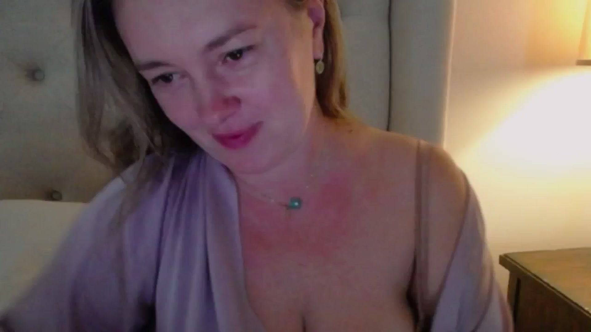 Gallery image thumbnail from J0llye's myfreecams stream on, 09/11/2024, 19:40 image 5 of 20