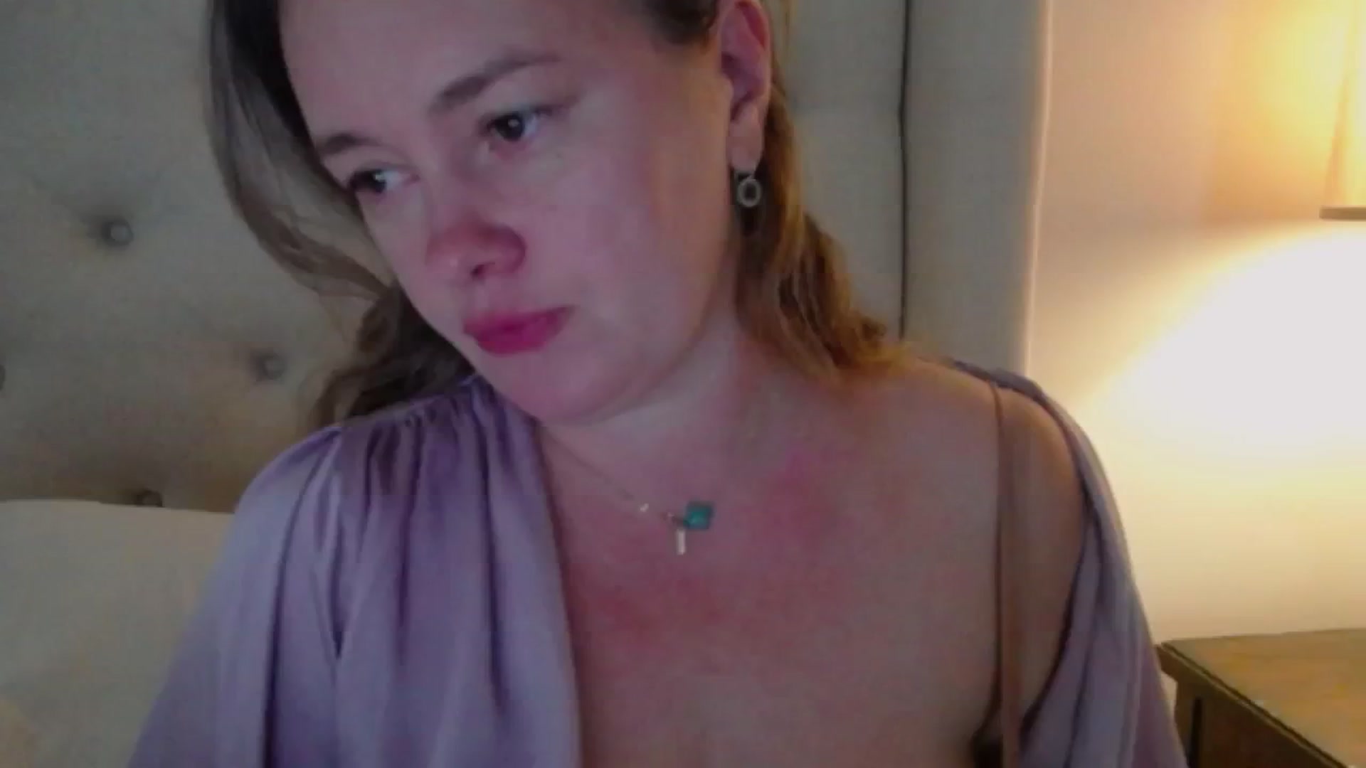 Gallery image thumbnail from J0llye's myfreecams stream on, 09/11/2024, 19:40 image 1 of 20