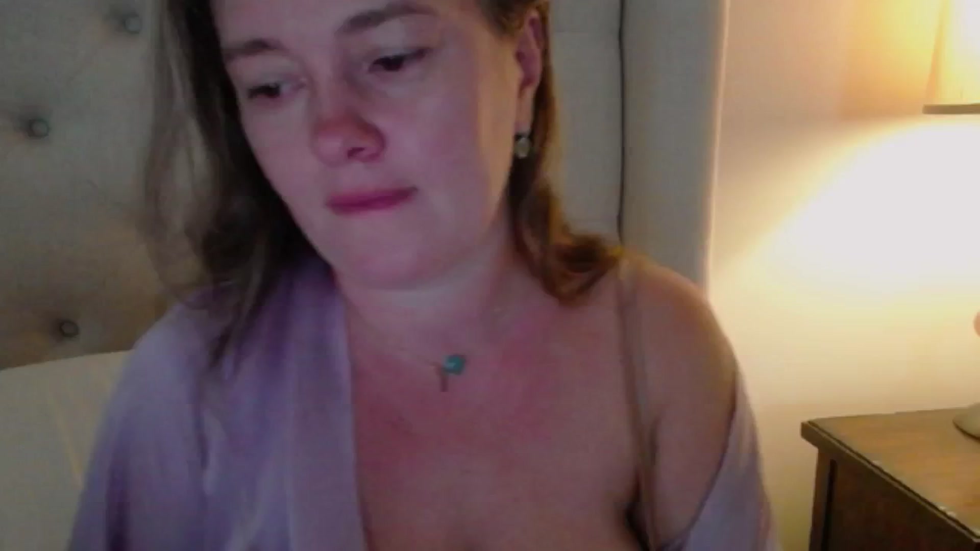 Gallery image thumbnail from J0llye's myfreecams stream on, 09/11/2024, 19:40 image 17 of 20