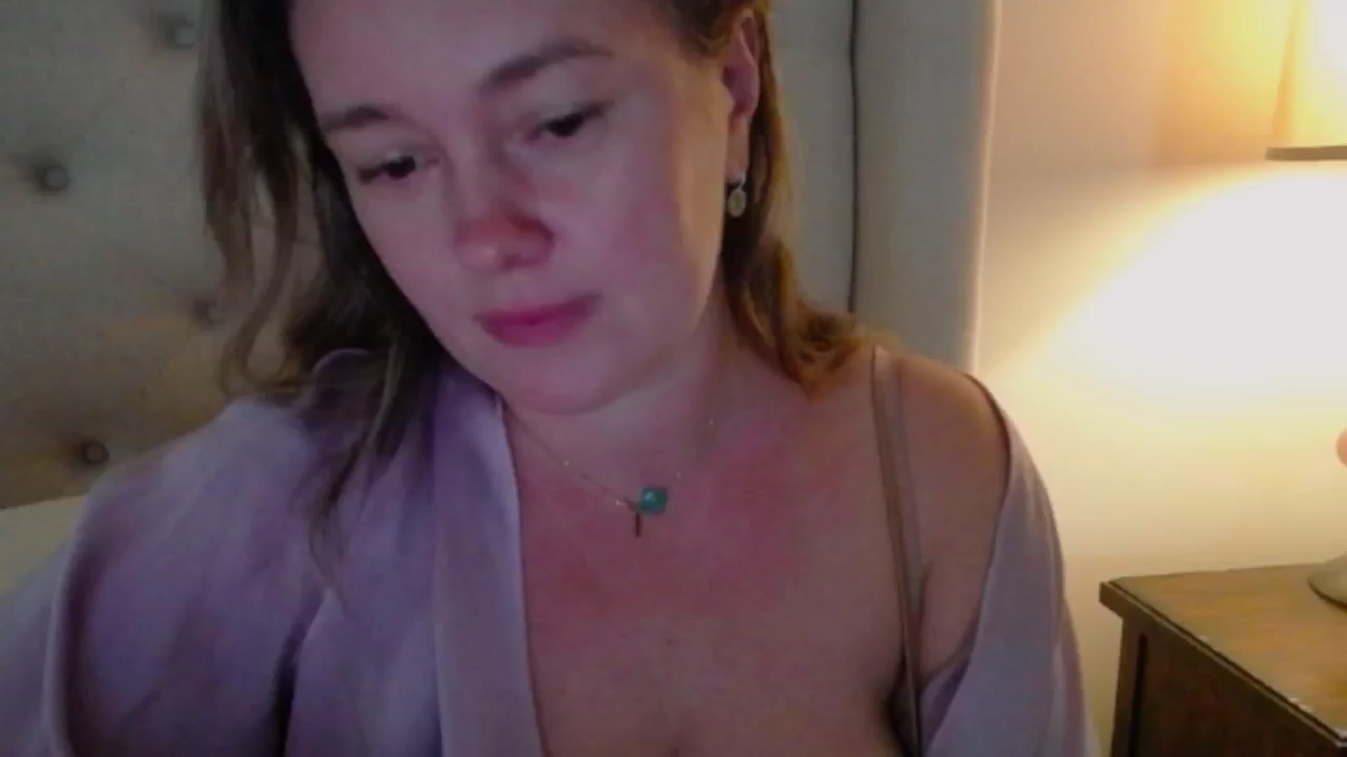 Gallery image thumbnail from J0llye's myfreecams stream on, 09/11/2024, 19:40 image 15 of 20