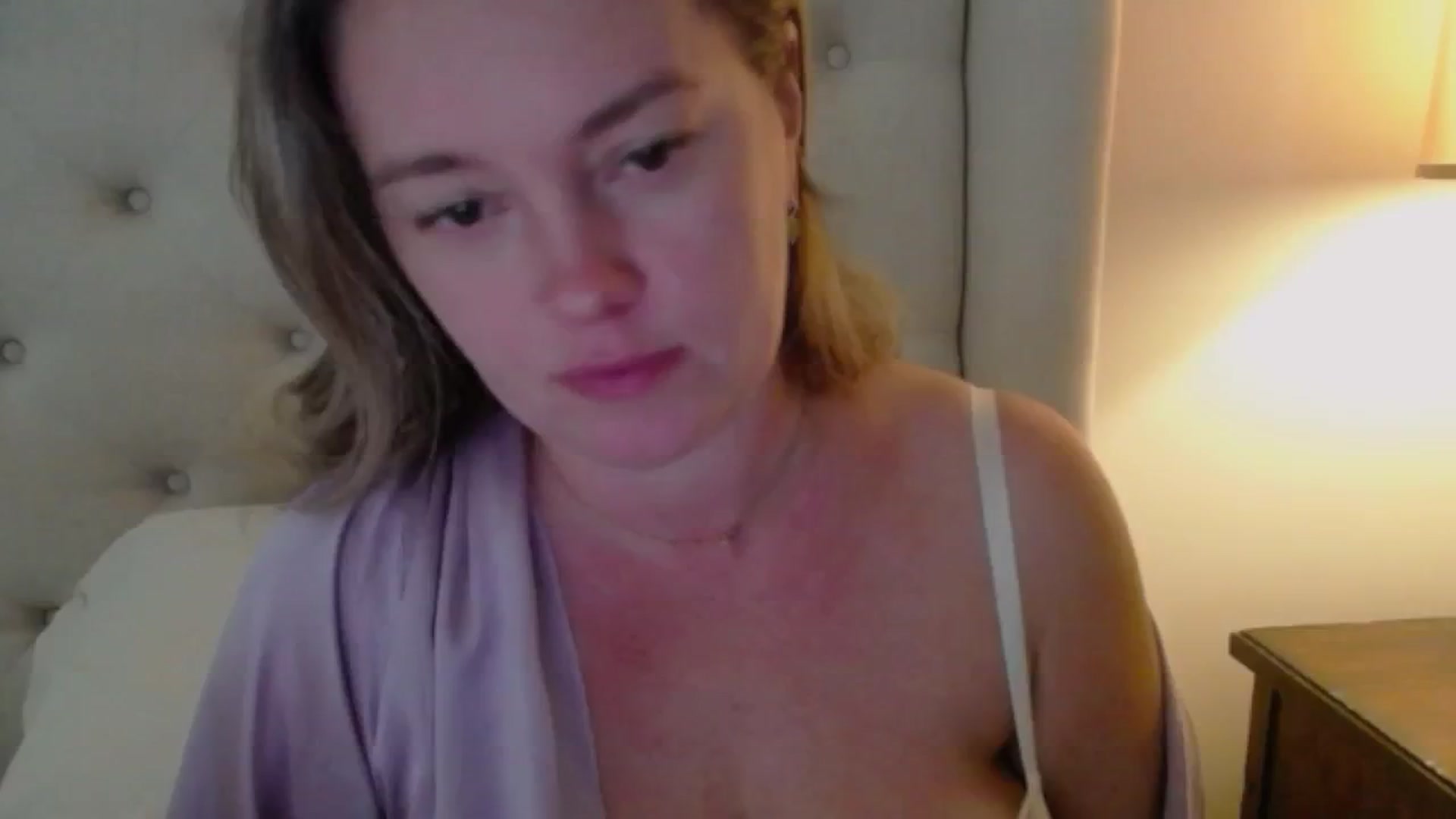 Gallery image thumbnail from J0llye's myfreecams stream on, 09/12/2024, 17:00 image 10 of 20