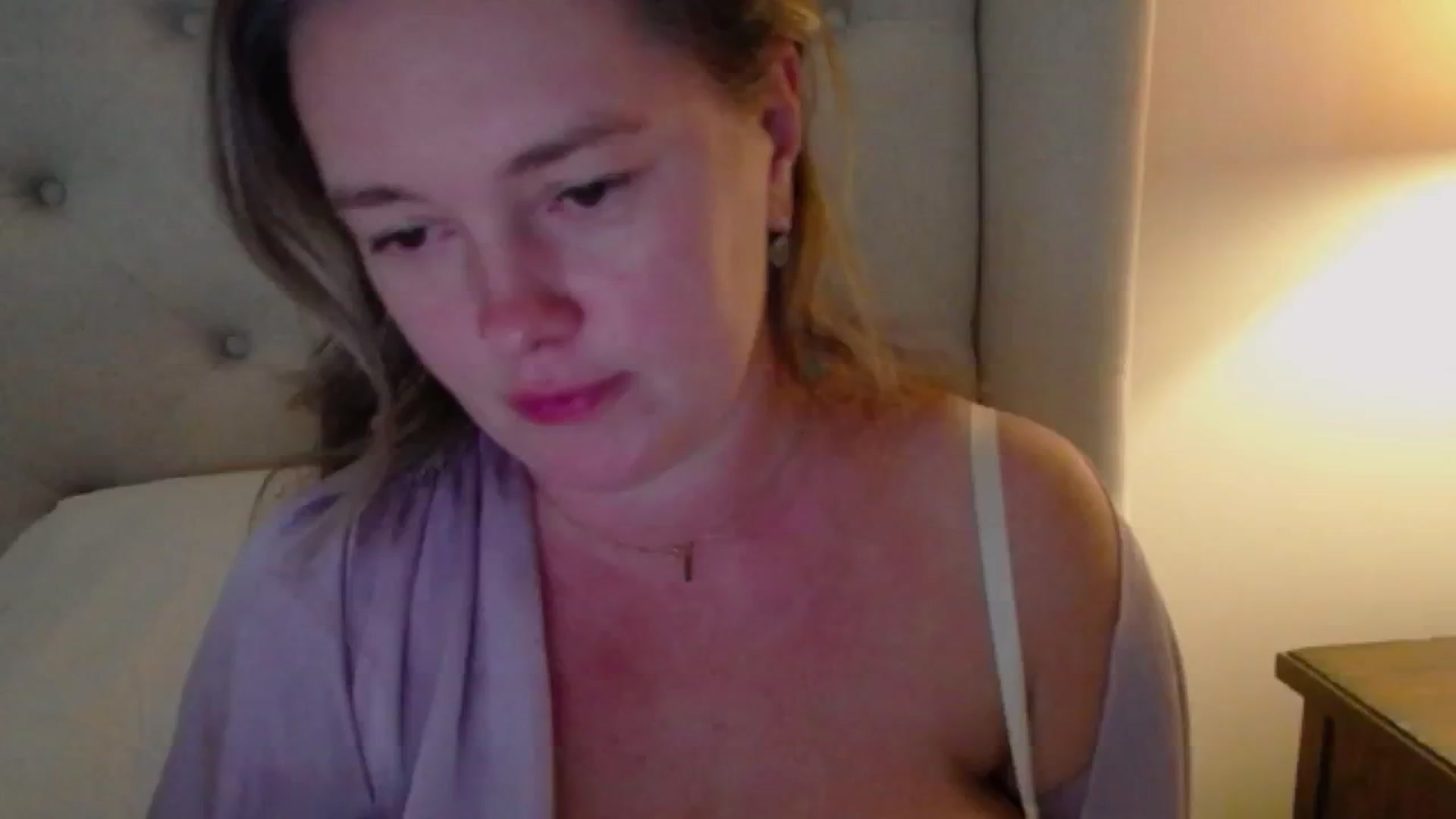 Gallery image thumbnail from J0llye's myfreecams stream on, 09/12/2024, 19:36 image 14 of 20