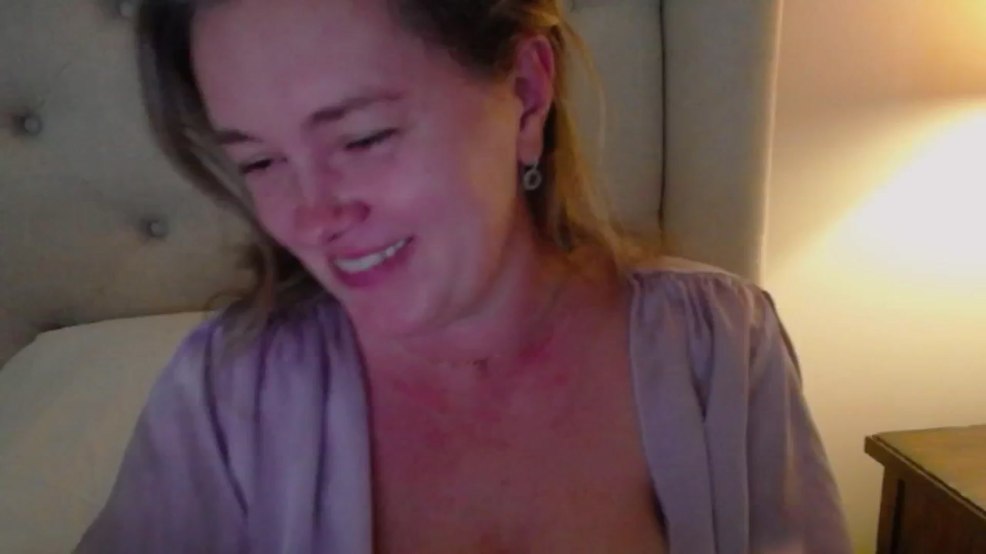 Gallery image thumbnail from J0llye's myfreecams stream on, 09/12/2024, 19:36 image 13 of 20