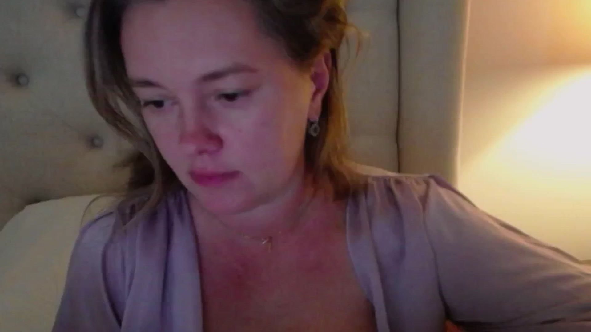 Gallery image thumbnail from J0llye's myfreecams stream on, 09/12/2024, 19:36 image 8 of 20