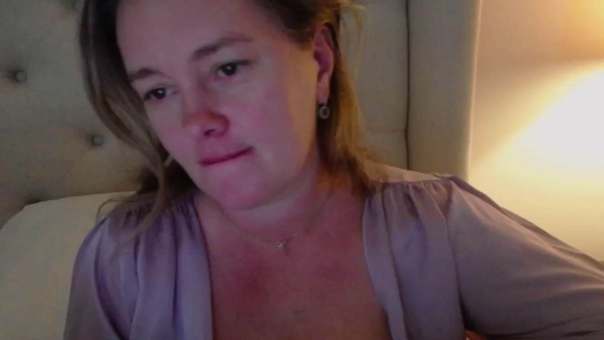 Gallery image thumbnail from J0llye's myfreecams stream on, 09/12/2024, 19:36 image 9 of 20