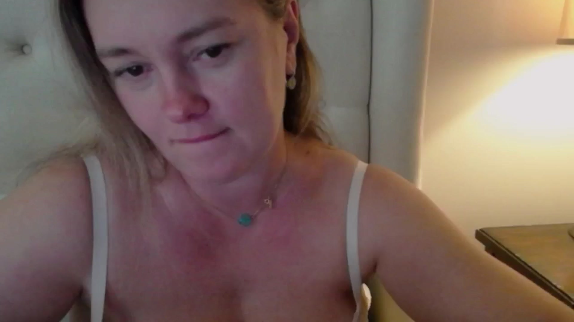 Gallery image thumbnail from J0llye's myfreecams stream on, 09/20/2024, 16:31 image 1 of 20
