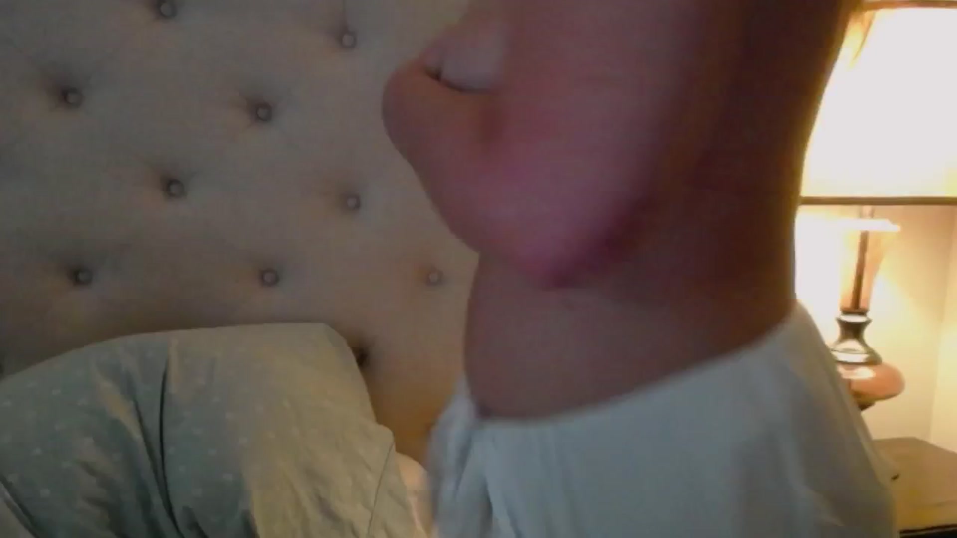 Gallery image thumbnail from J0llye's myfreecams stream on, 09/21/2024, 21:06 image 13 of 20