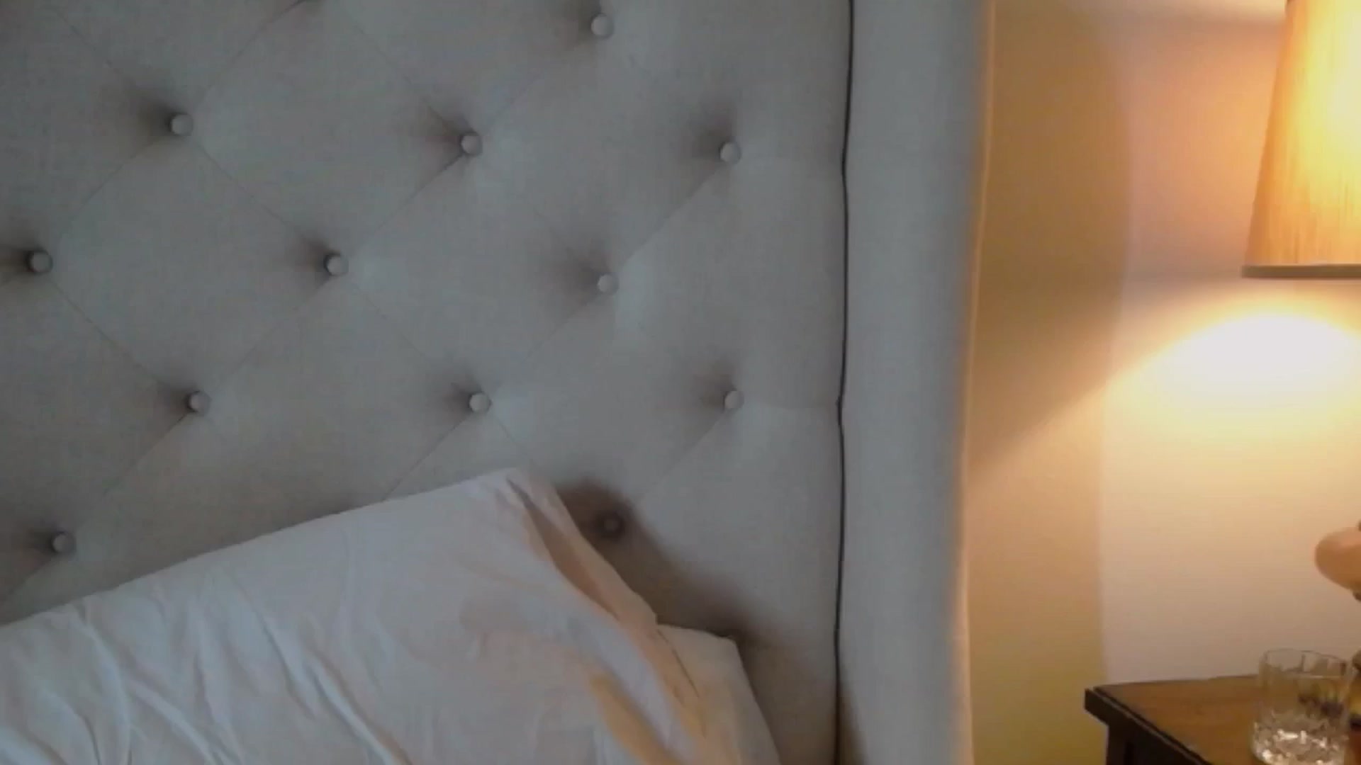 Gallery image thumbnail from J0llye's myfreecams stream on, 09/24/2024, 20:03 image 1 of 20
