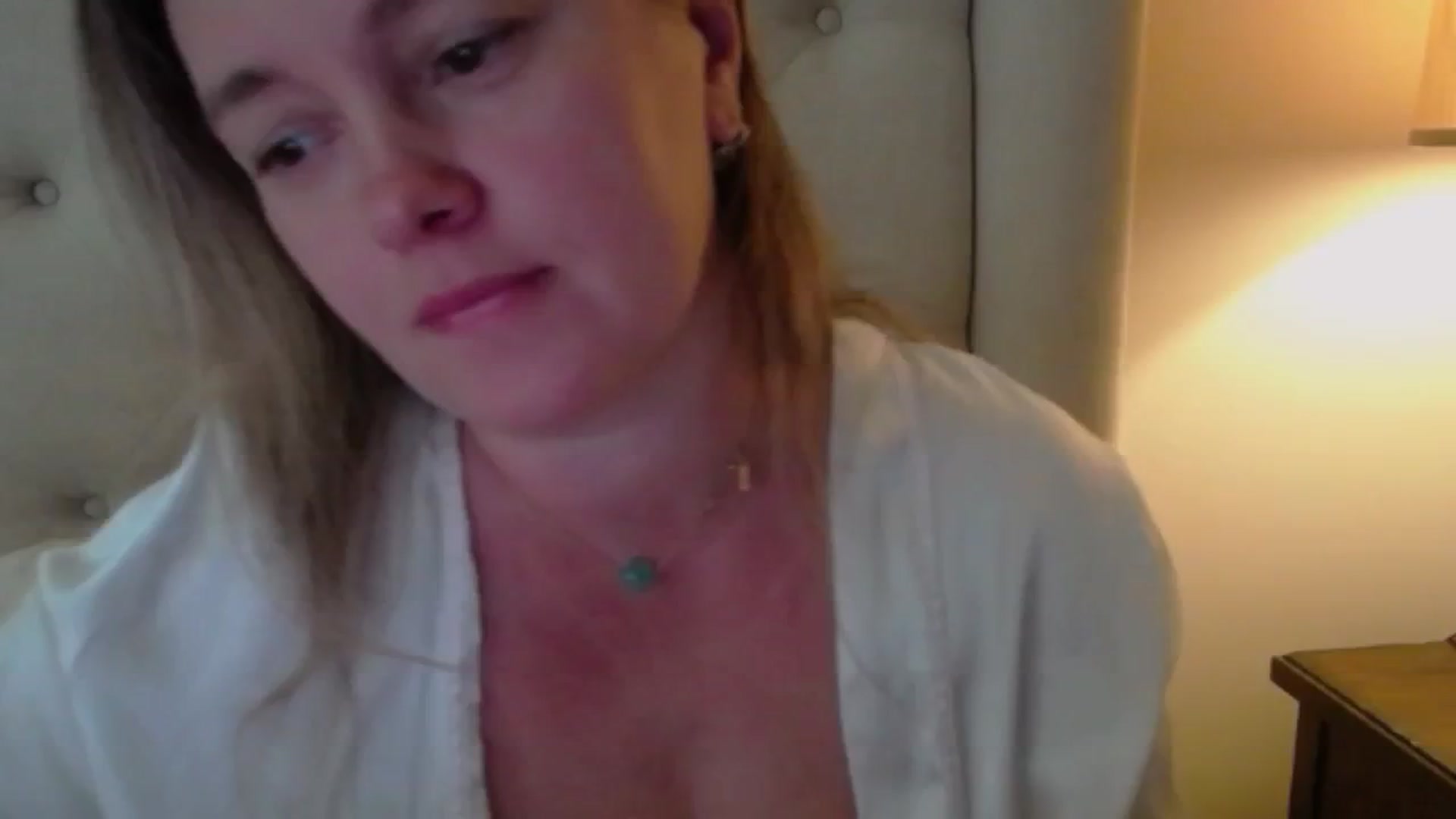 Gallery image thumbnail from J0llye's myfreecams stream on, 10/02/2024, 16:52 image 11 of 20