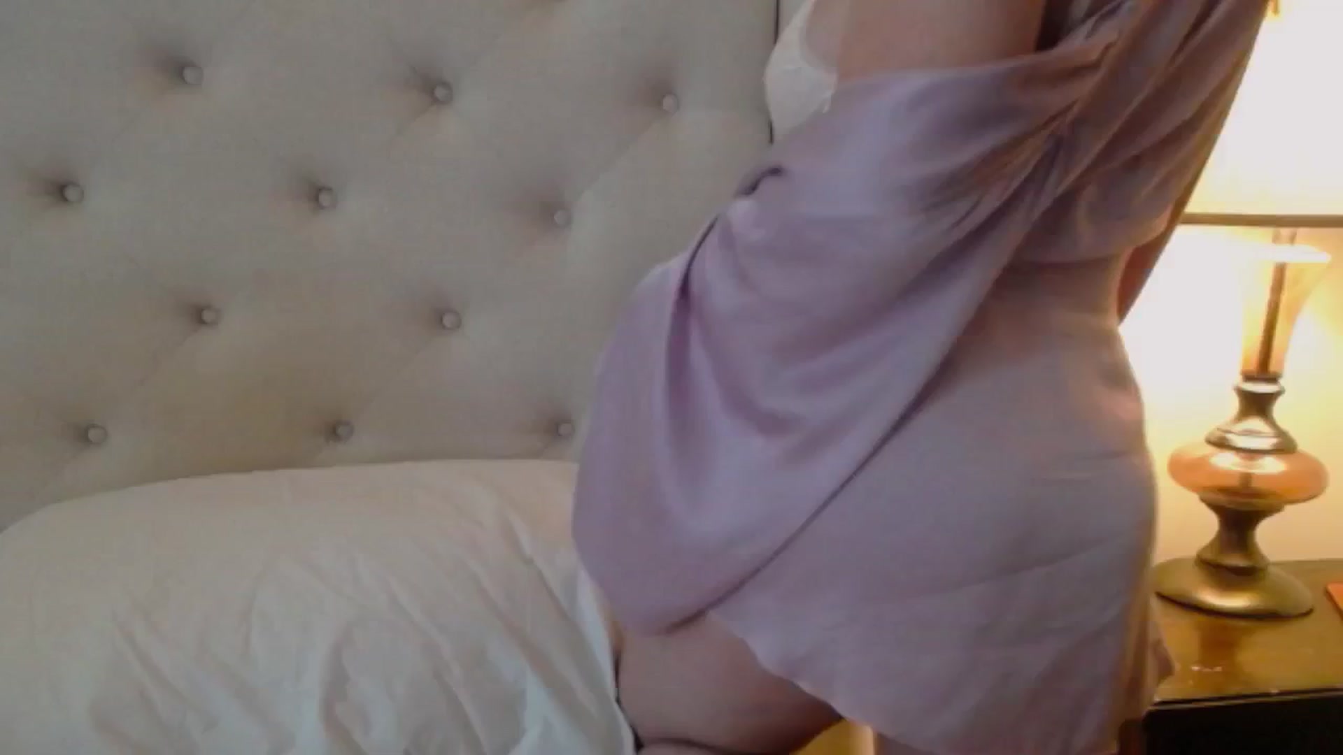 Gallery image thumbnail from J0llye's myfreecams stream on, 10/09/2024, 19:07 image 13 of 20